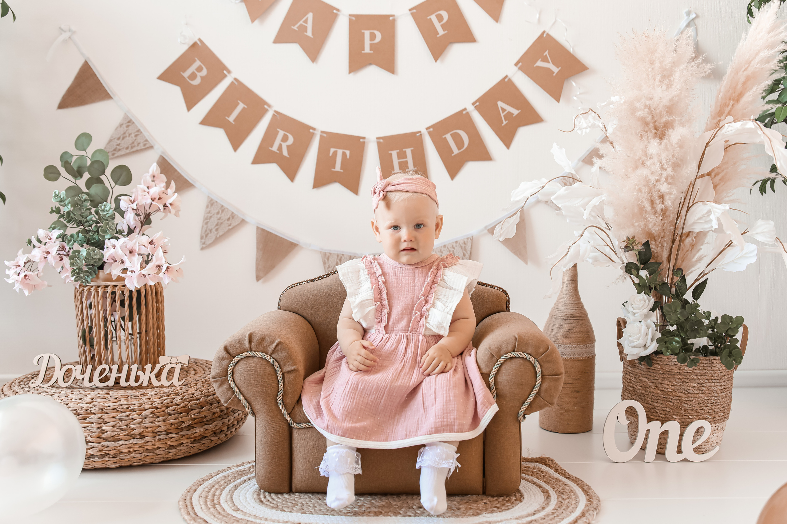 Годовасие Надюши. Детский и Семейный фотограф в Санкт-Петербурге. Детская Фотостудия «FAMILY STORY»