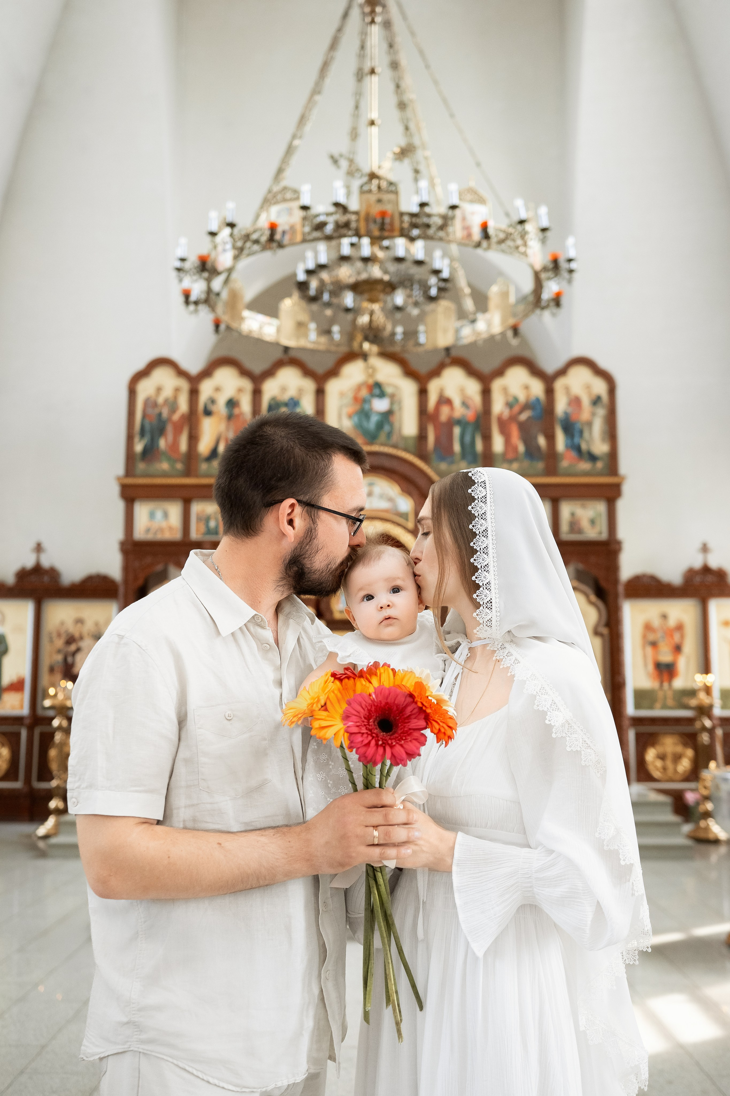 Крещение в храме Архангела Михаила. Церковный фотограф на Таинство Крещения и Венчания в Оренбурге и Оренбургской области Екатерина Белкина