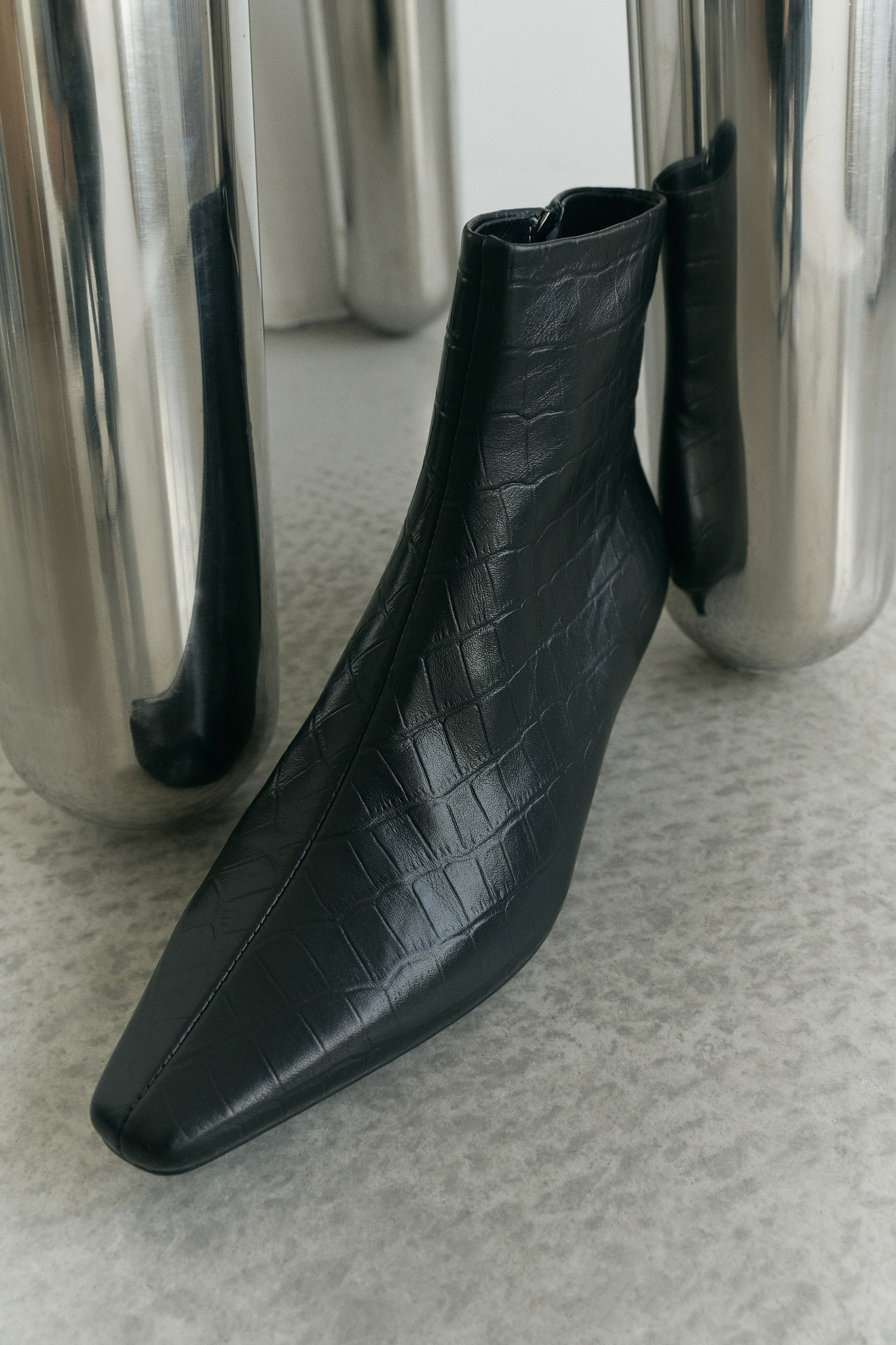 RADEN SHOES LOOKBOOK'24. Фотограф Александра Емельянова