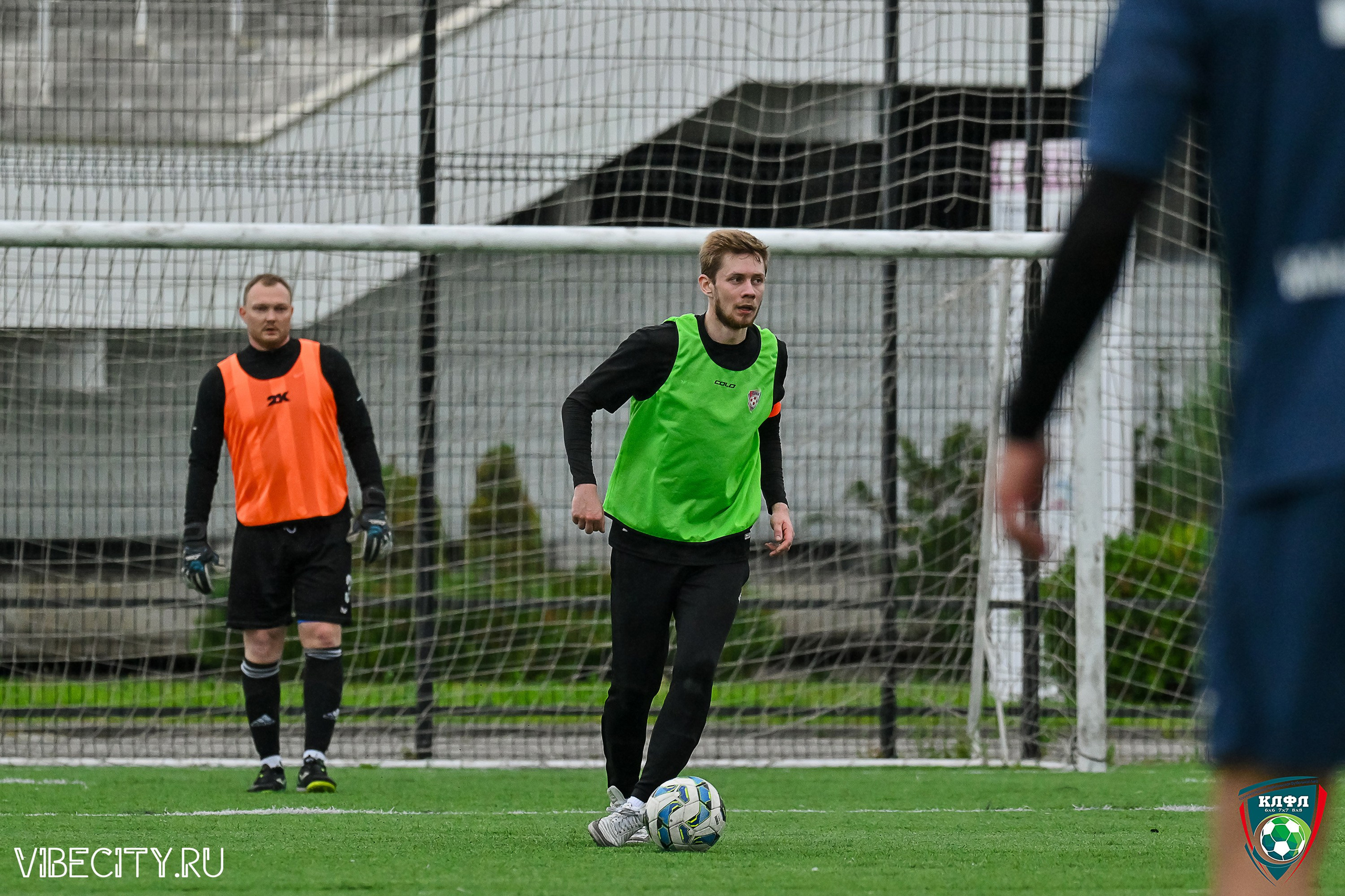 ФИНАЛЬНЫЕ МАТЧИ ПЛЕЙ-ОФФ XXl ЛЕТНЕГО КУБКА КАЛИНИНГРАДСКОЙ ЛФЛ. VIBECITY.RU Вайб Сити Ру Фоторепортажи Фотоотчеты Калининград