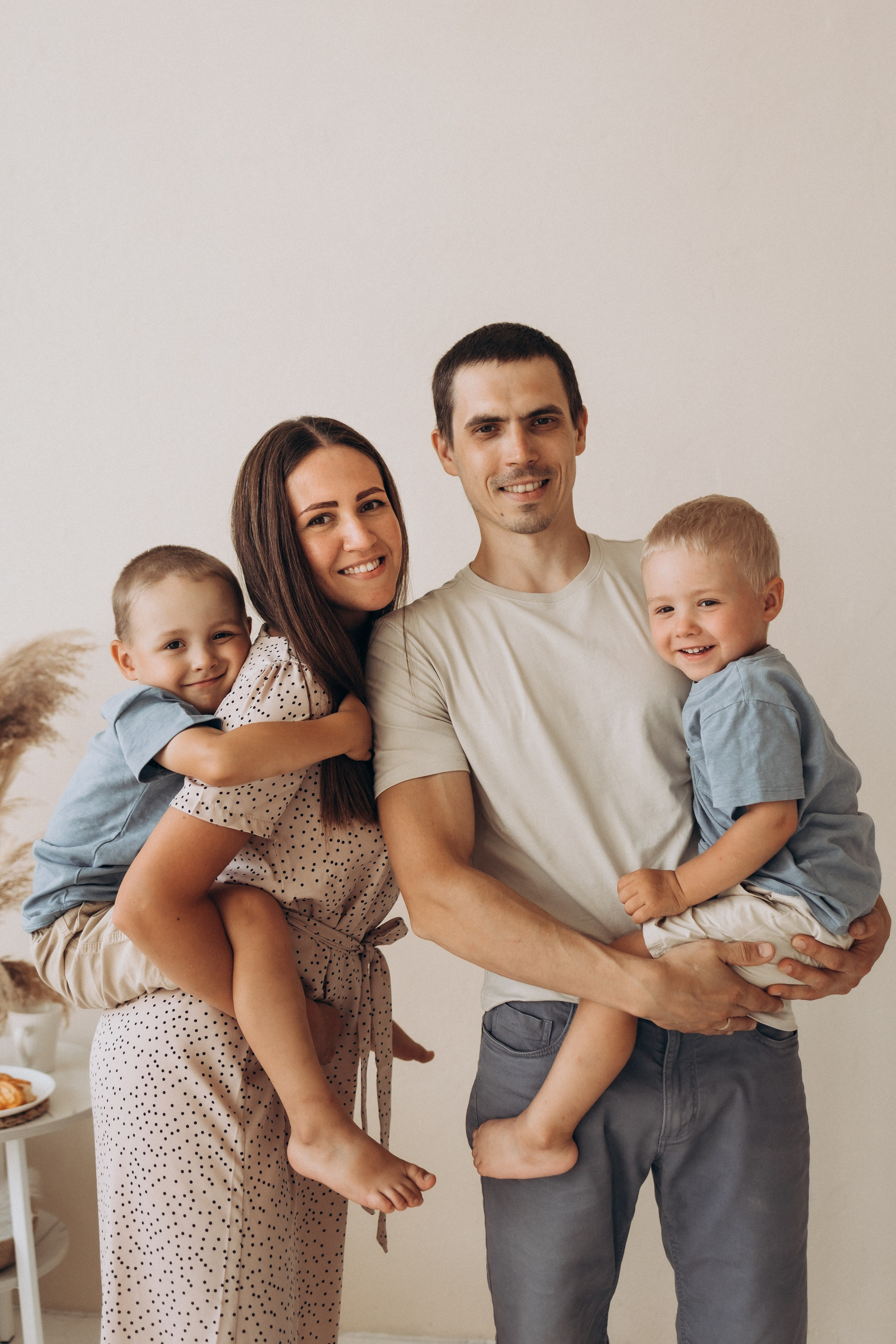 Александр, Екатерина, Роман и Дмитрий