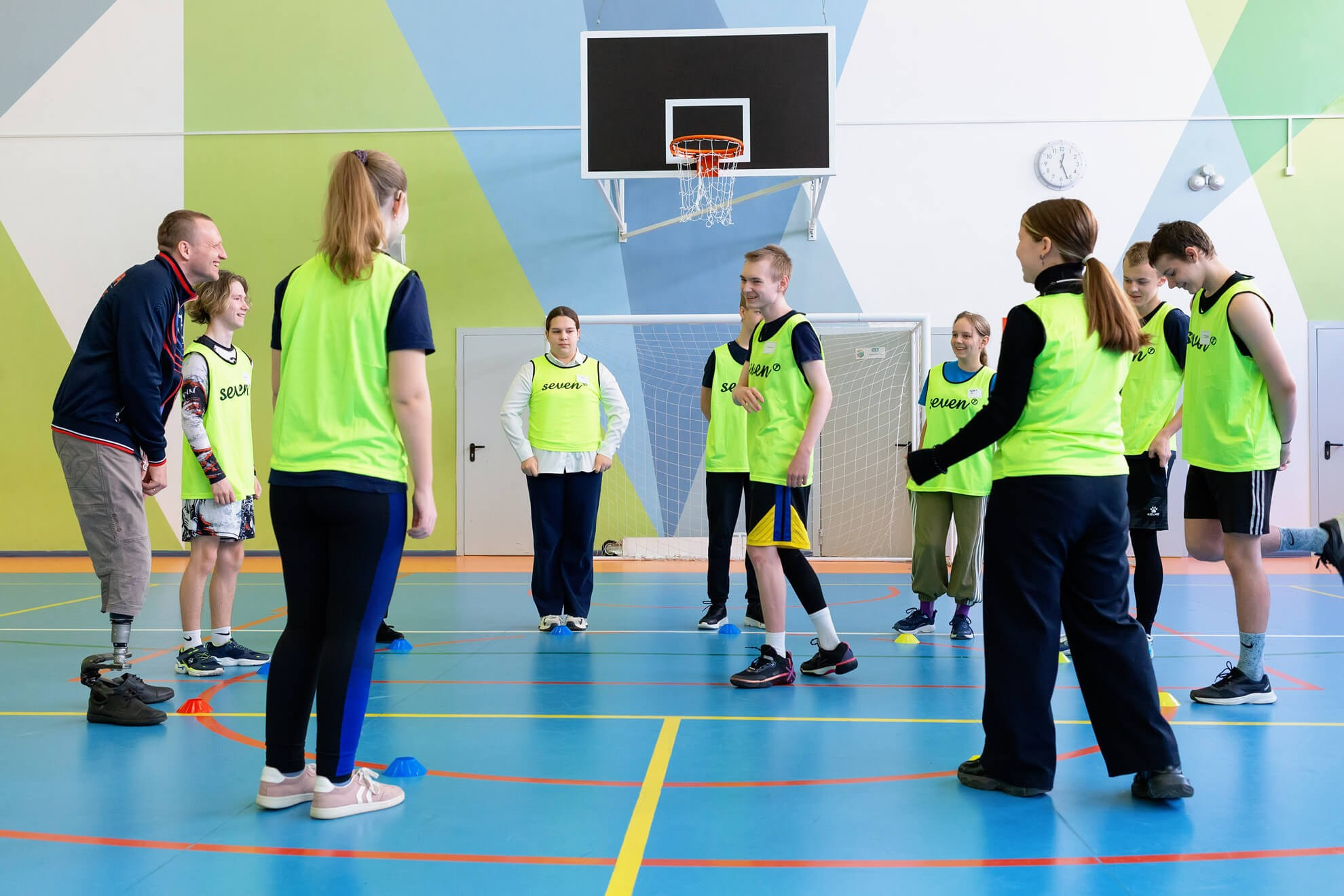 Фоторепортаж о проекте Физ-ра 2.0 в школе СПБ Благотворительный проект. Портретные фотосессии, контент-съемки, репортаж