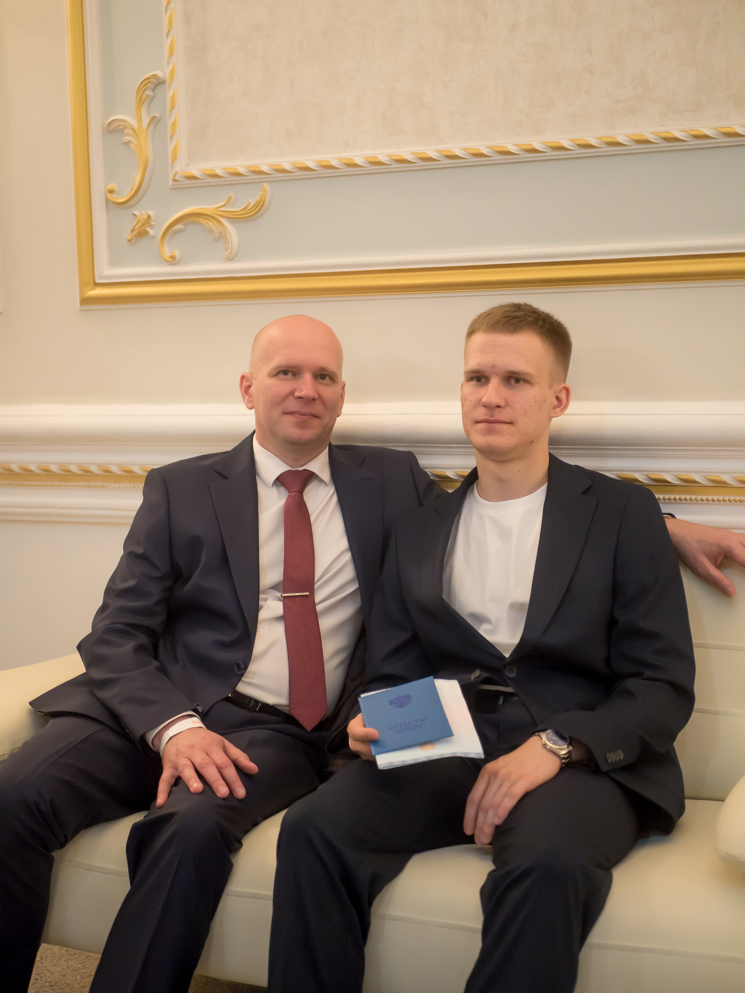 Олег выпускной 2026 год. Семейный детский фотограф в Красноярске Скачкова Юлия