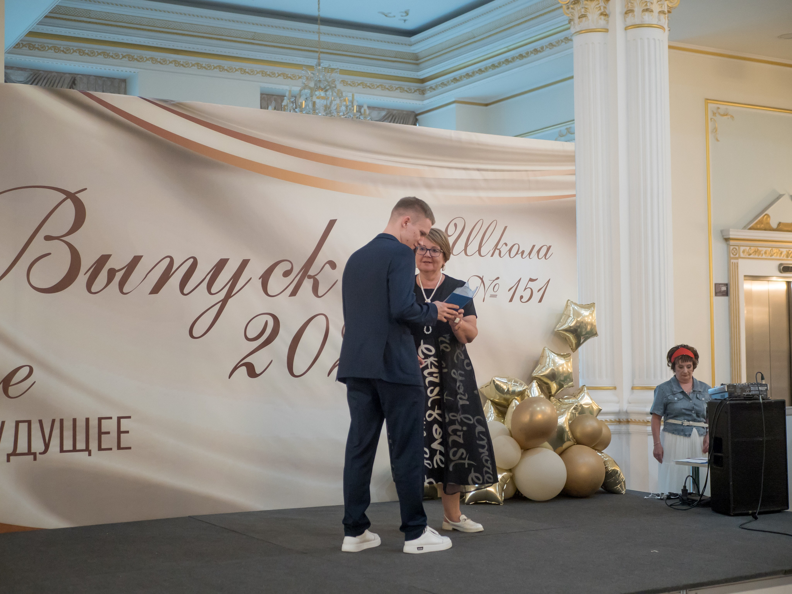 Олег выпускной 2026 год. Семейный детский фотограф в Красноярске Скачкова Юлия