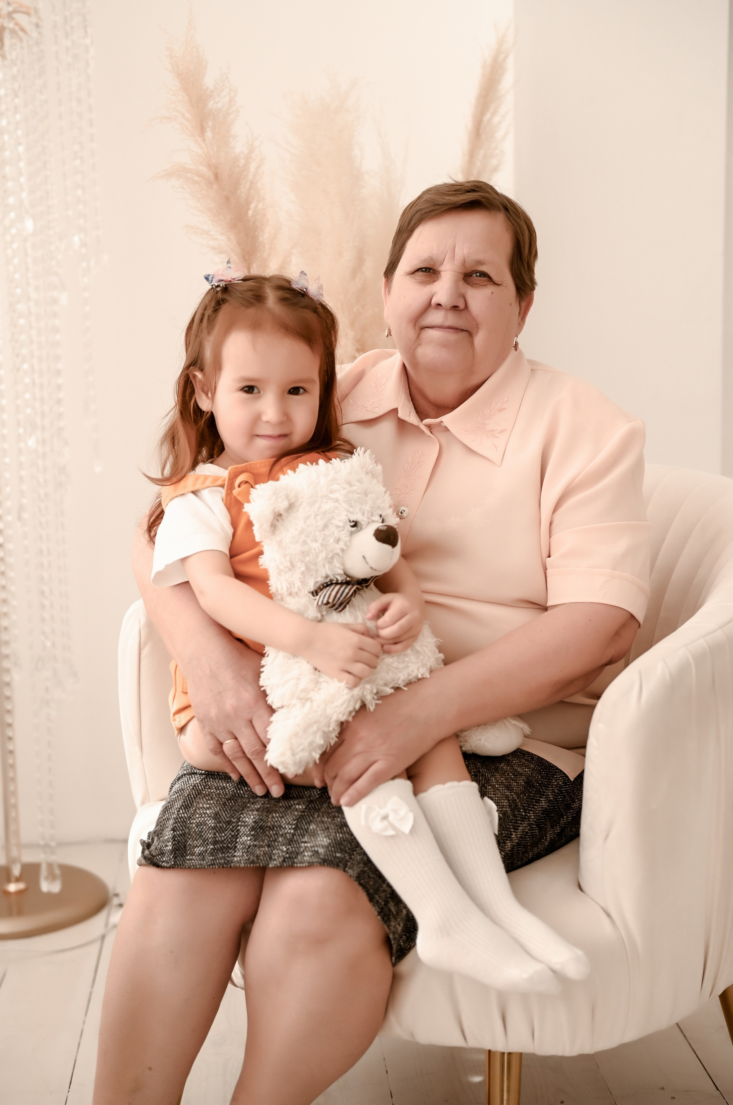 Семейная студийная  фотосессия 2. Свадебный, семейный, детский, контент фотограф в Омске Максим Ильин