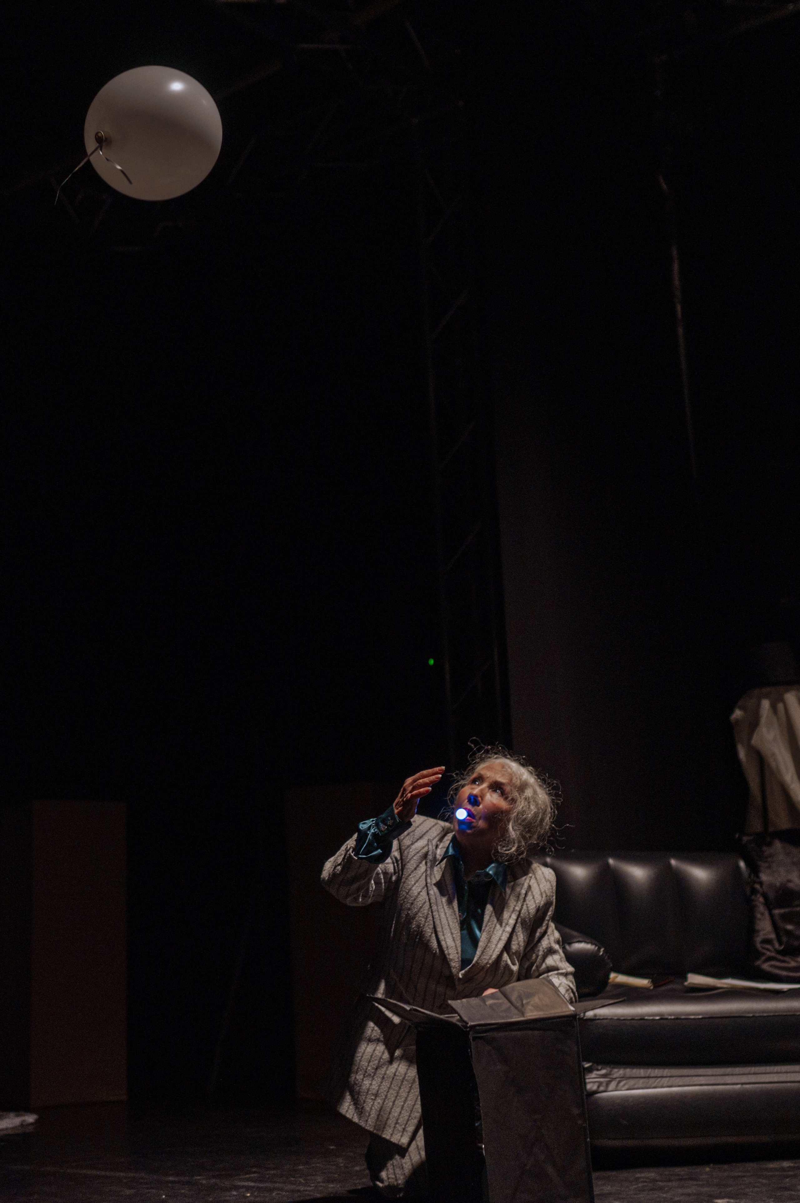 Нити «Игры разума». Фотограф Нинель Гюрсой, г. Москва