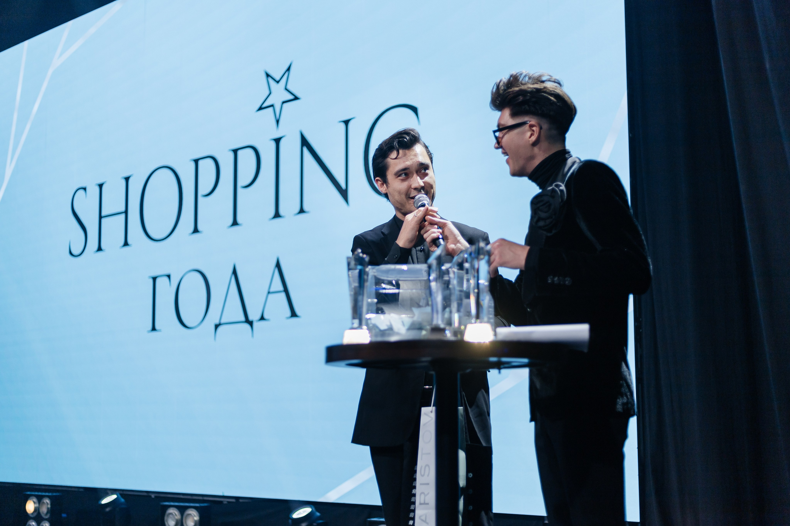 Церемония Shopping года 2024 в Ростове. Репортажный фотограф в городе Ростов-на-Дону Даниил Молодовский