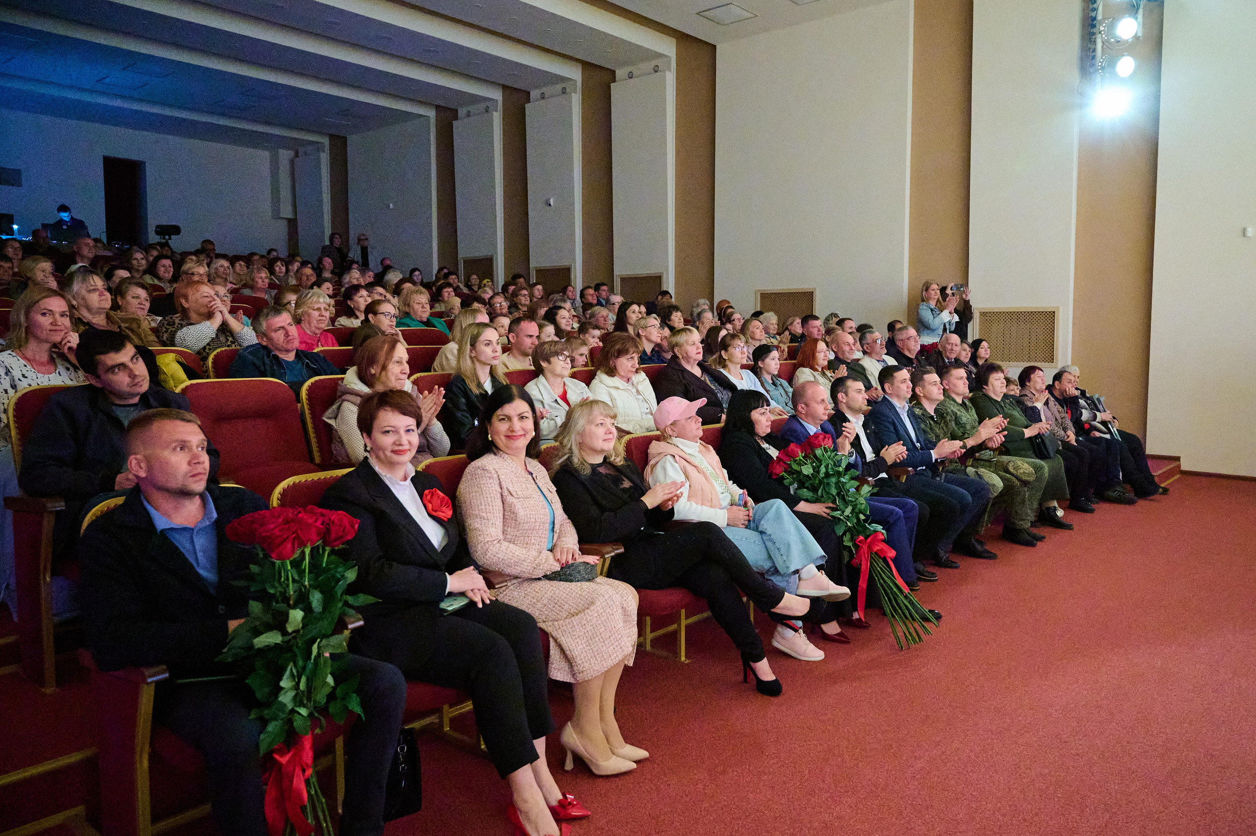 Веста в Кабардинке. Жизнь курорта Кабардинка в фотографиях