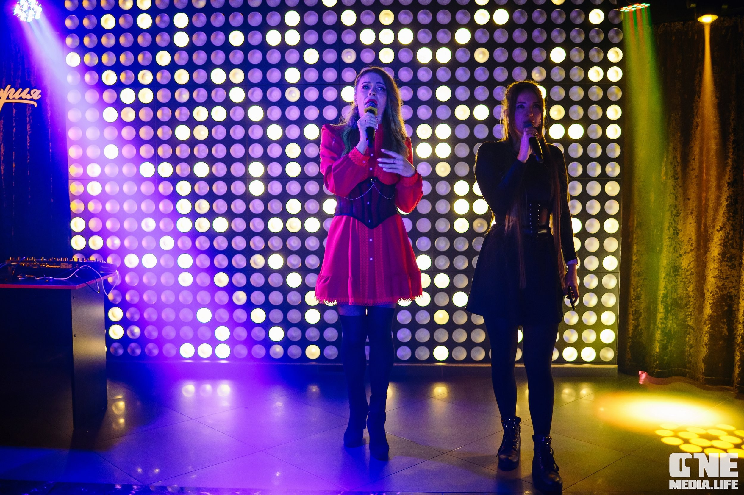 Фоторепортаж из караоке-клуба Эйфория. One Media Life: фоторепортажи, фотоотчеты с мероприятий и заведений