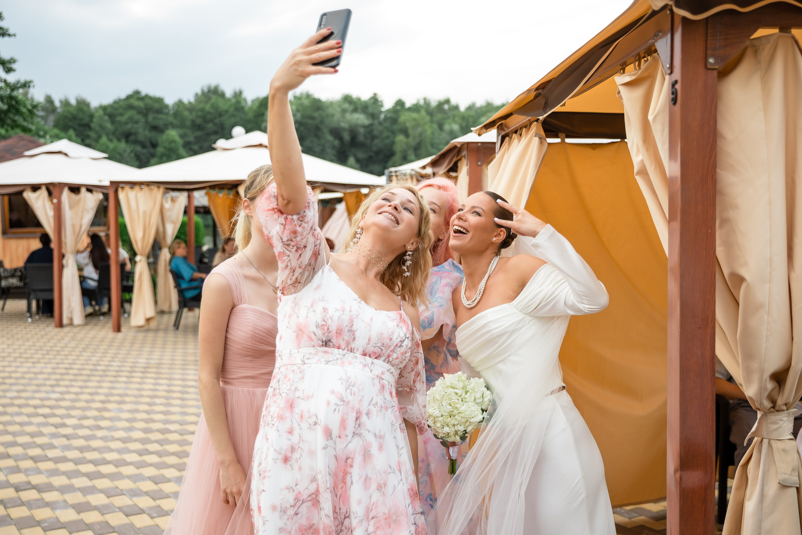 G. Фотограф FOTOBANKA