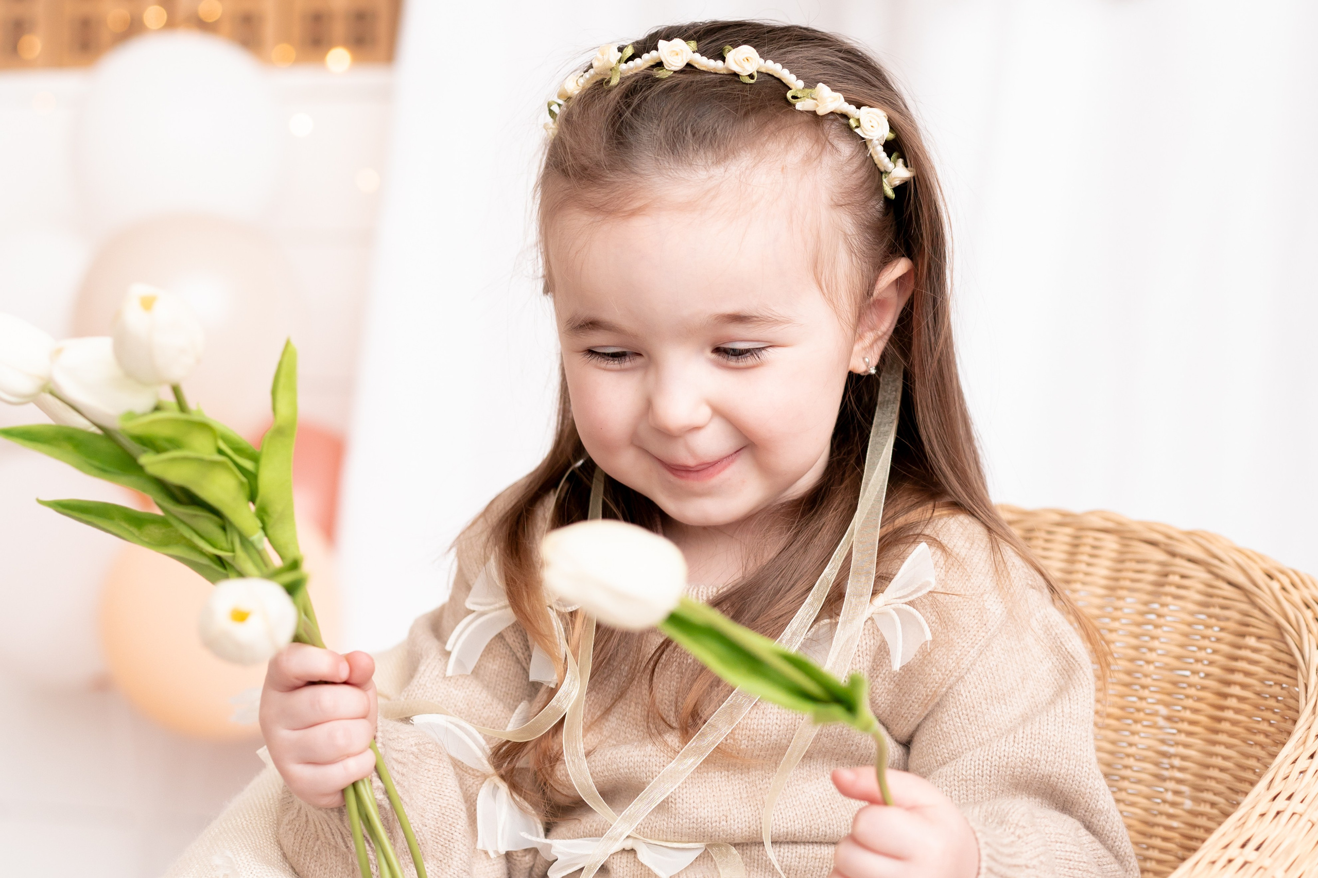 С Днём Рождения ребенка, портрет. Детская, семейная фотостудия в Санкт-Петербурге