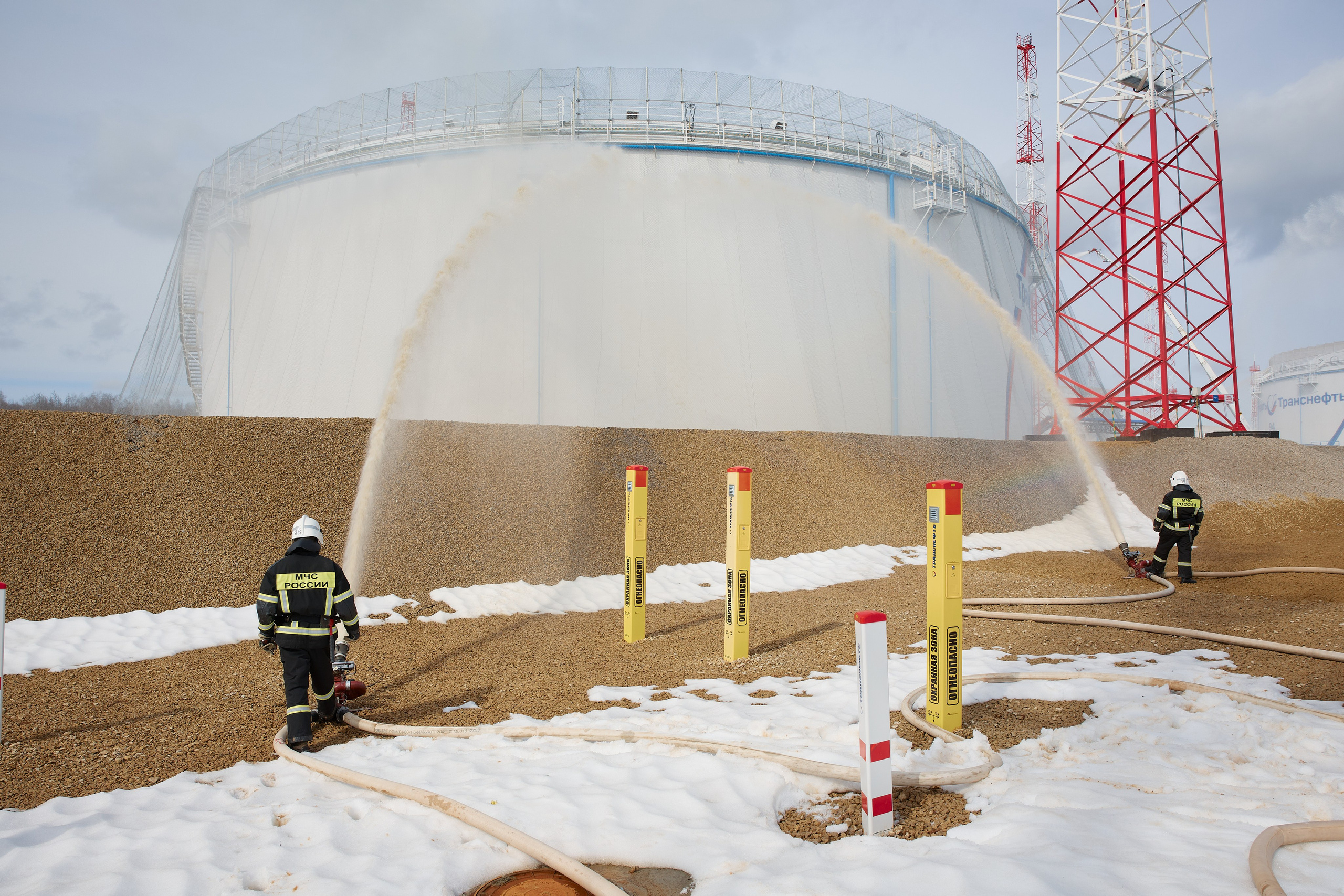 Учения по пожарной безопасности. Мое имя Раиль. Я репортажный фотограф в Казани, так же мой любимый жанр — свадебный фотограф