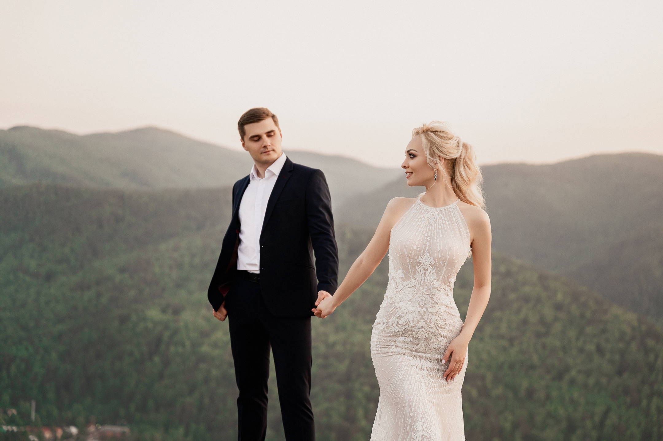 Анастасия и Денис. Свадебный семейный фотограф в Батуми Павел Мишарин