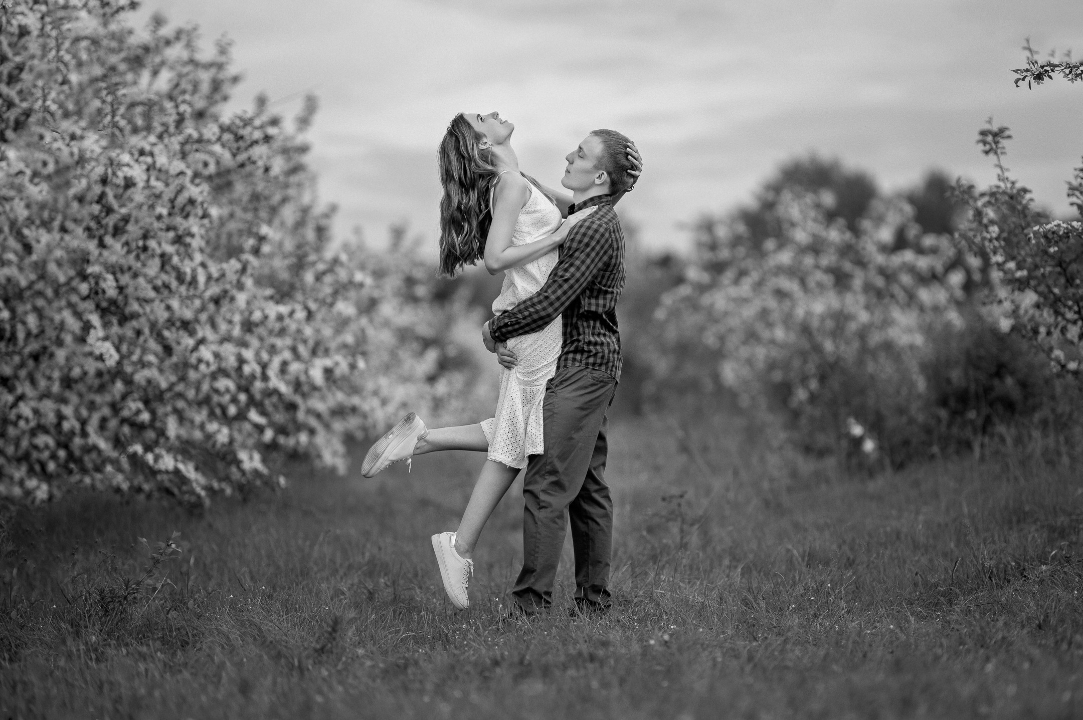 Алина и Вася (ретушь). Свадебный семейный фотограф в Батуми Павел Мишарин