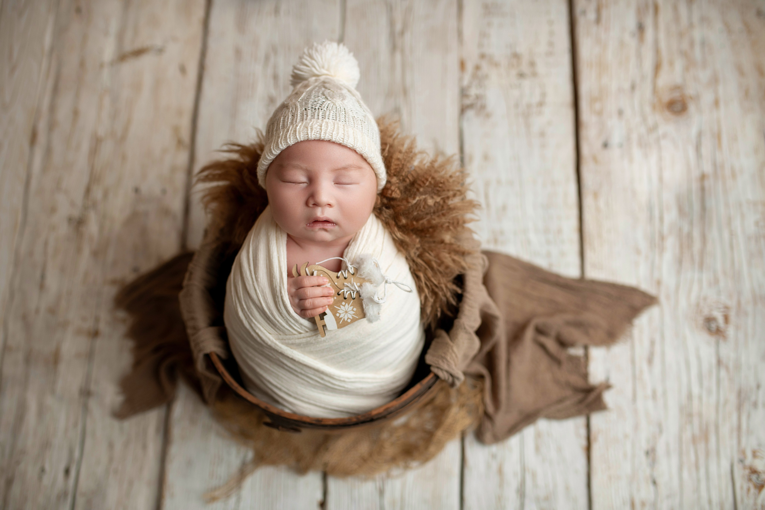 Newborn. Творческая команда Ульяшевы, свадебная и семейная фотография. Кахахста