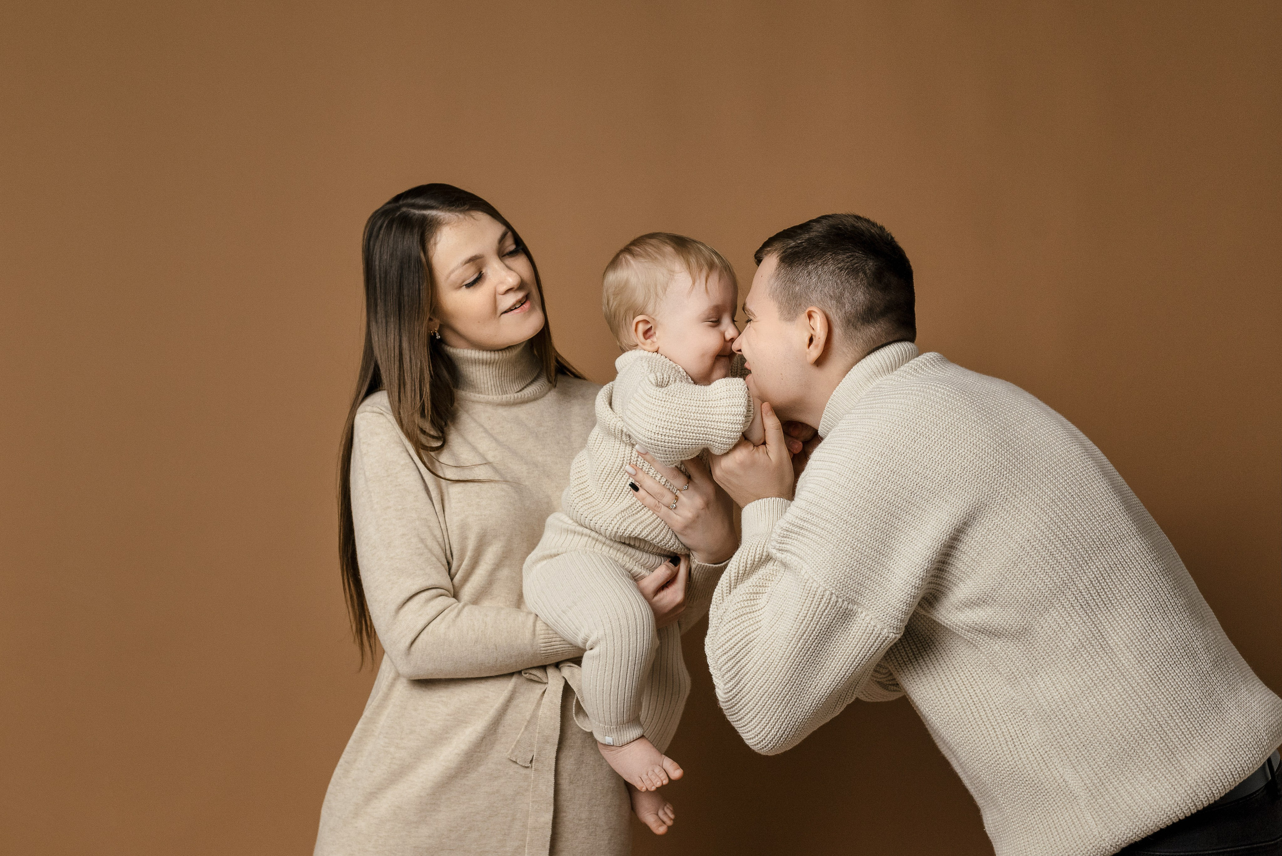 Семейный фотограф в Брянске фотостудии Брянск. Семейный и репортажный фотограф Брянск — Москва Олеся Юрьева. Съёмка крещения и венчания