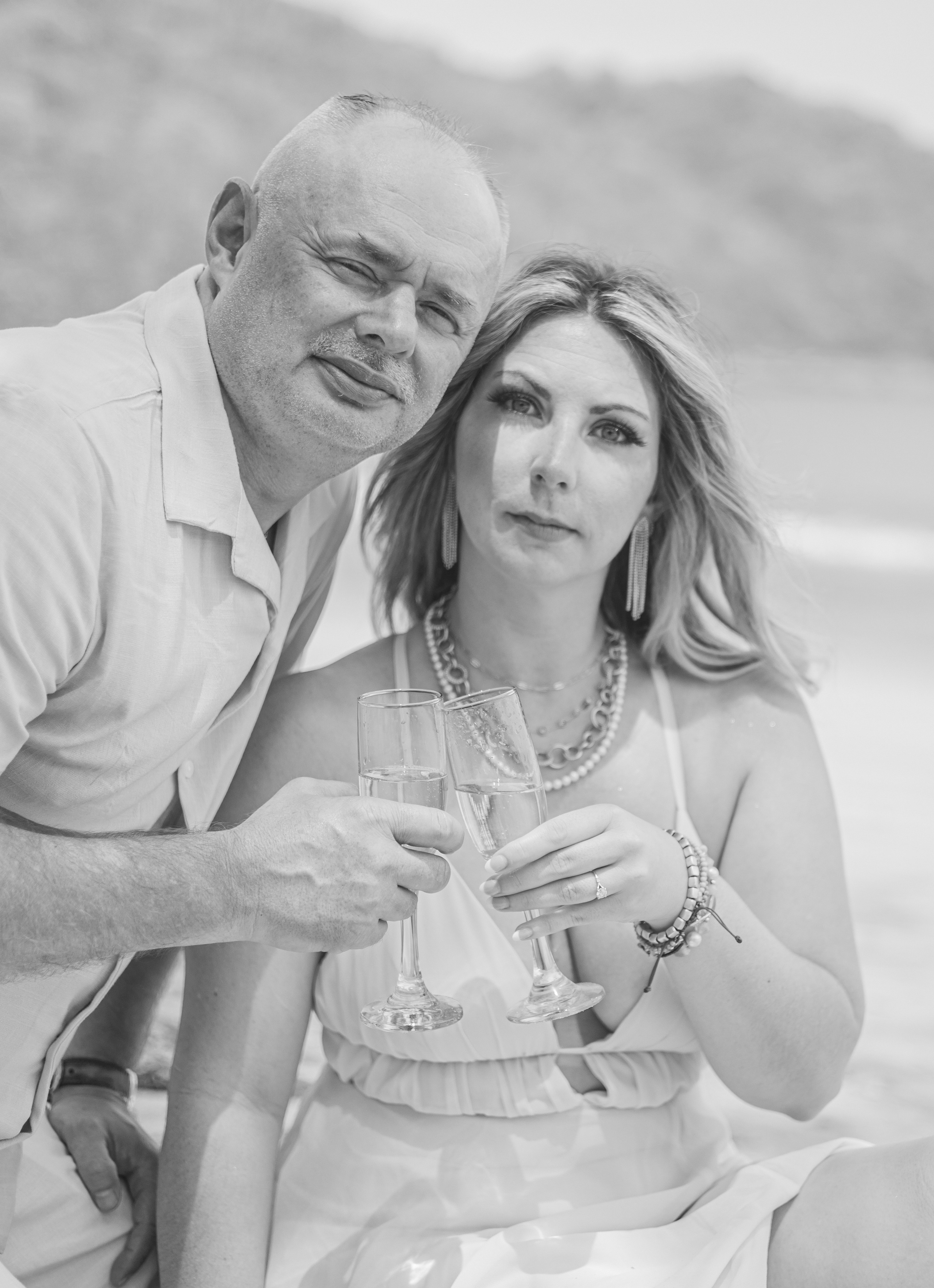 Jerry& Whitney sun and ocean. Family, portrait, content photo in Costa Rica Evgeniya Besprozvannykh