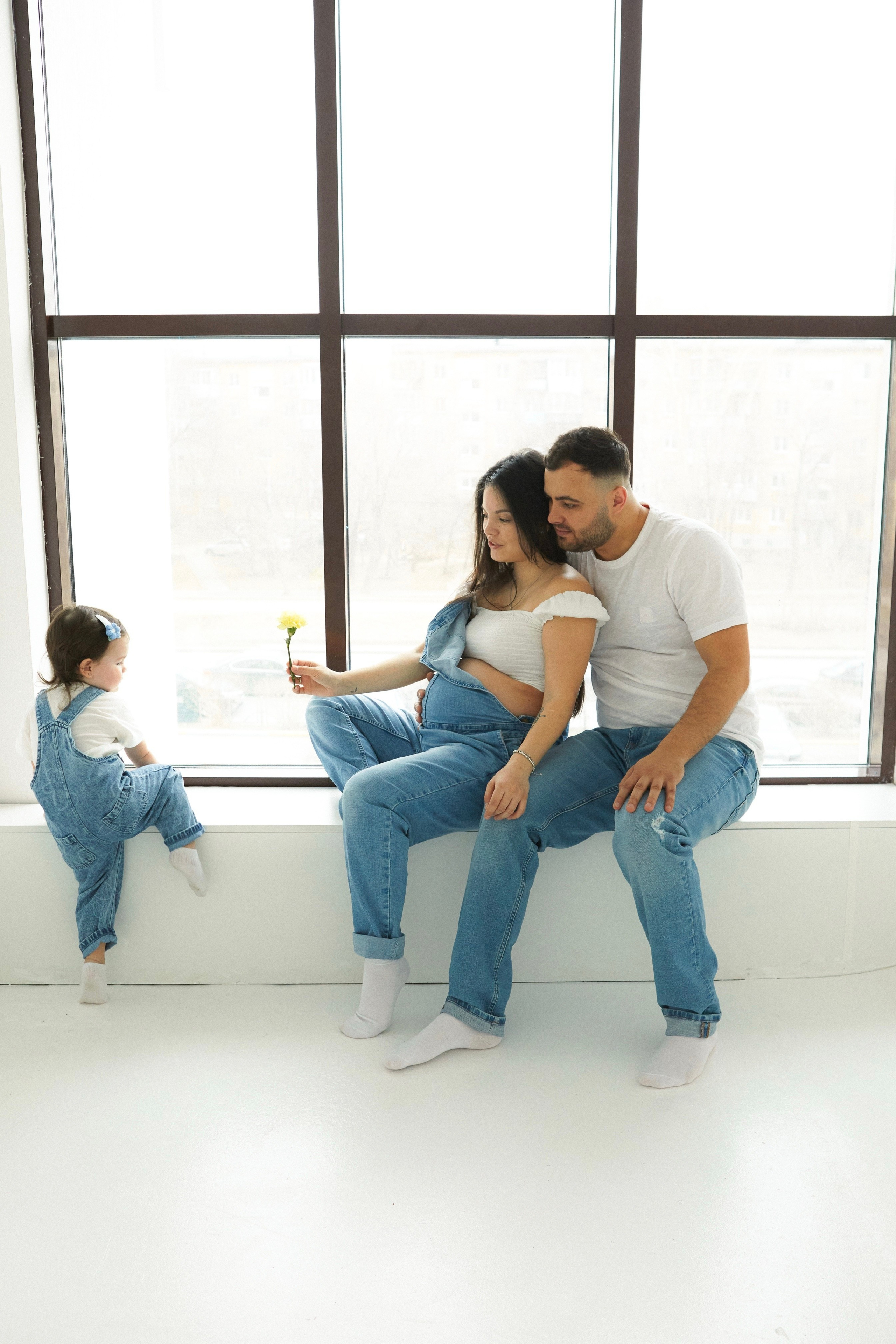 Карина, Максим и Арина. Главная