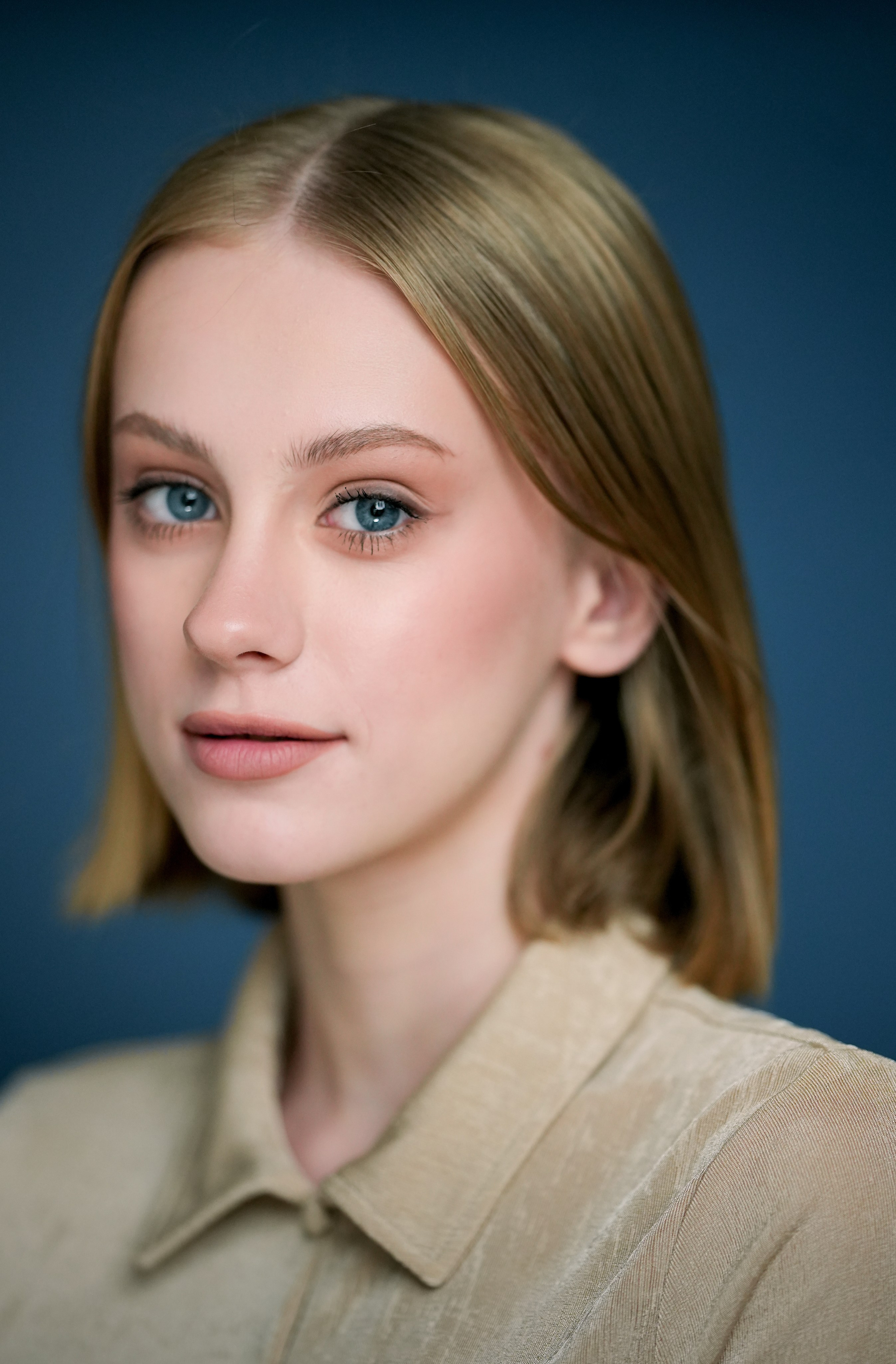 Вероника Шелеметьева актриса. Портретная съемка в Москве, студийный фотограф Игорь Фомин