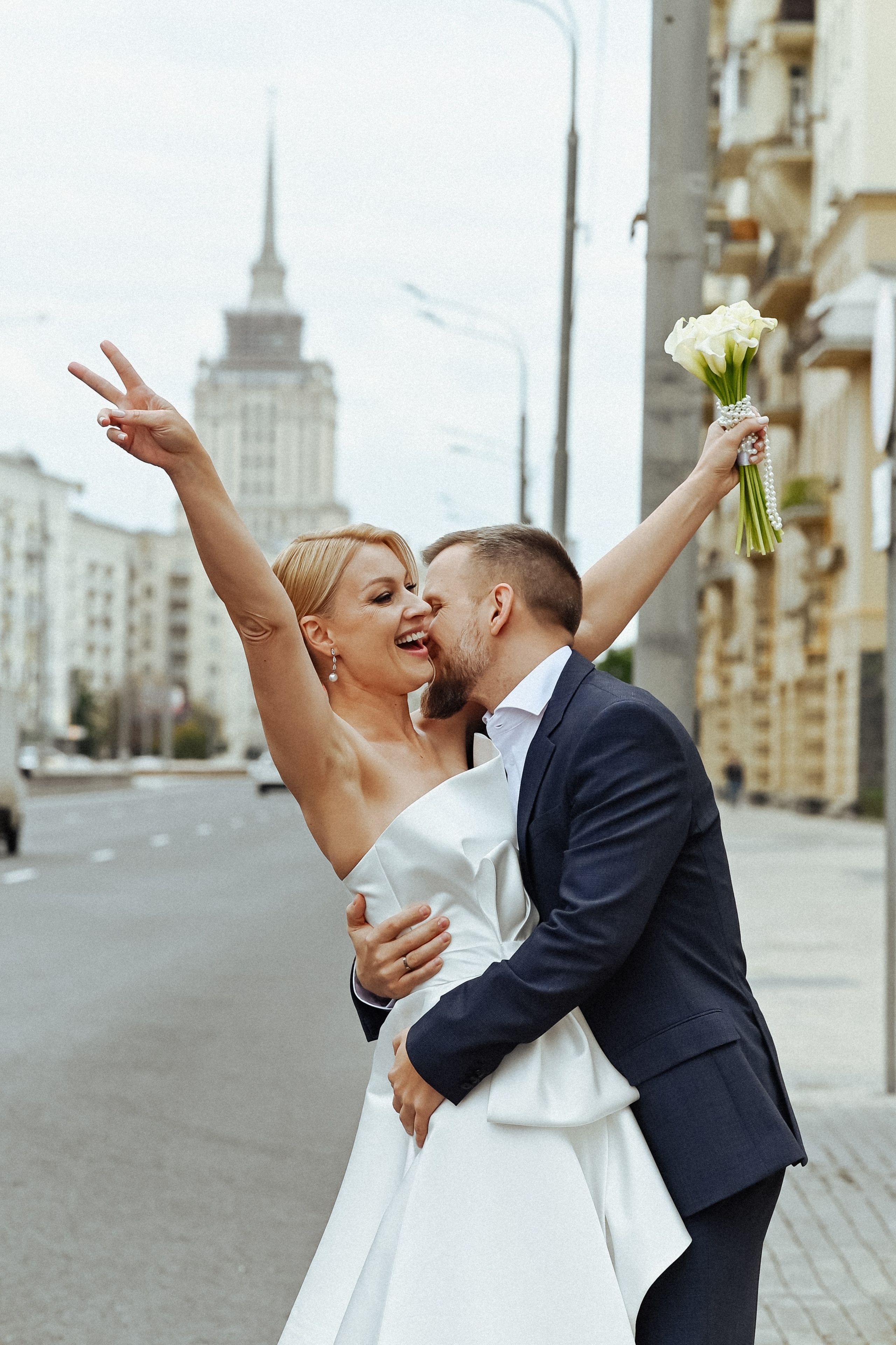 Свадьба Кутузовский загс и Архангельское. Анастасия Петрович фотограф, фотокорреспондент в Москве и Санкт-Петербурге. Фотосъёмка репортажа, мероприятия, корпоративная съёмка, контент
