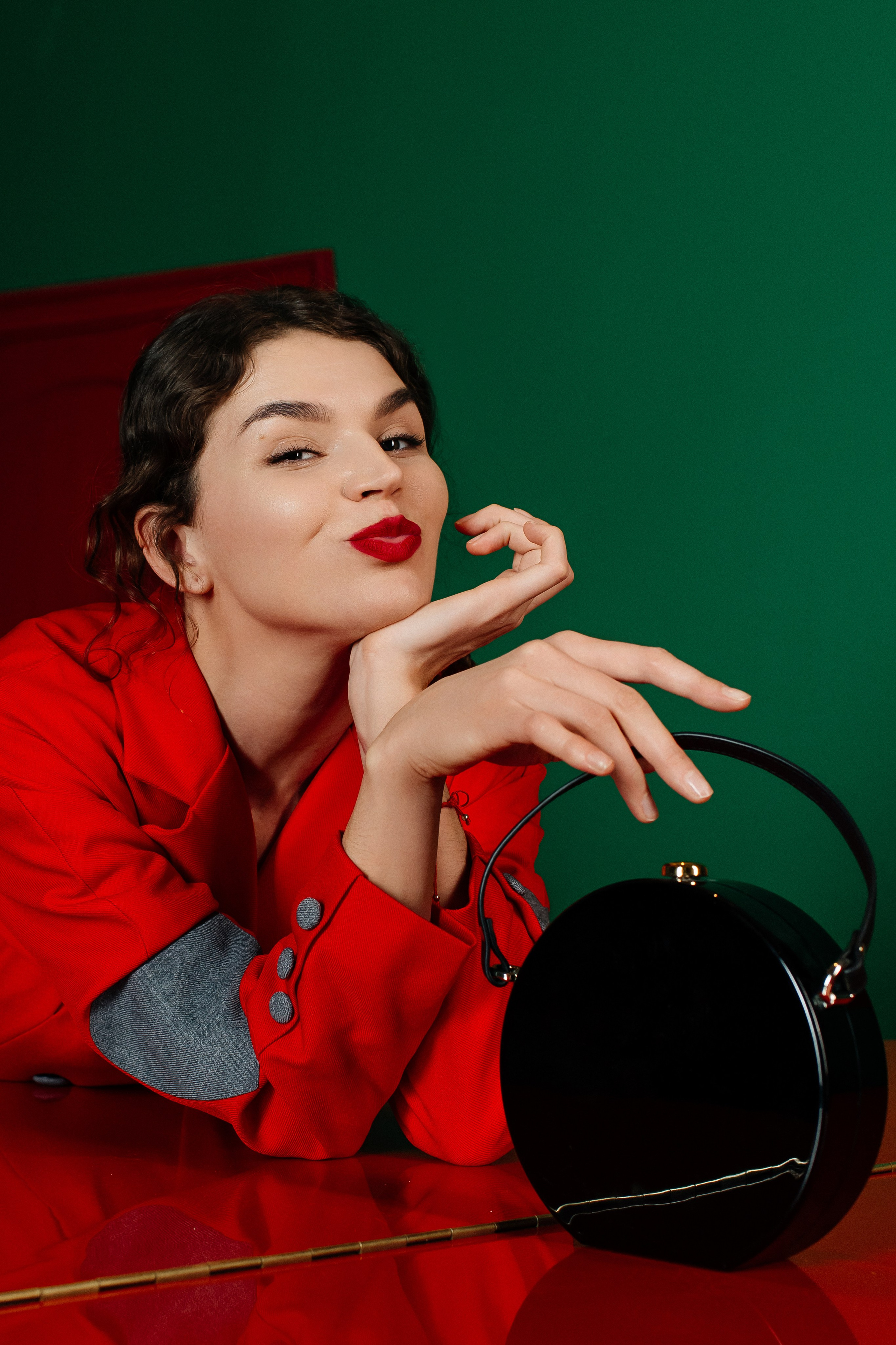 «Красные двери в мир веселья». Фотограф в Москве/Зарайске Шахова Марина