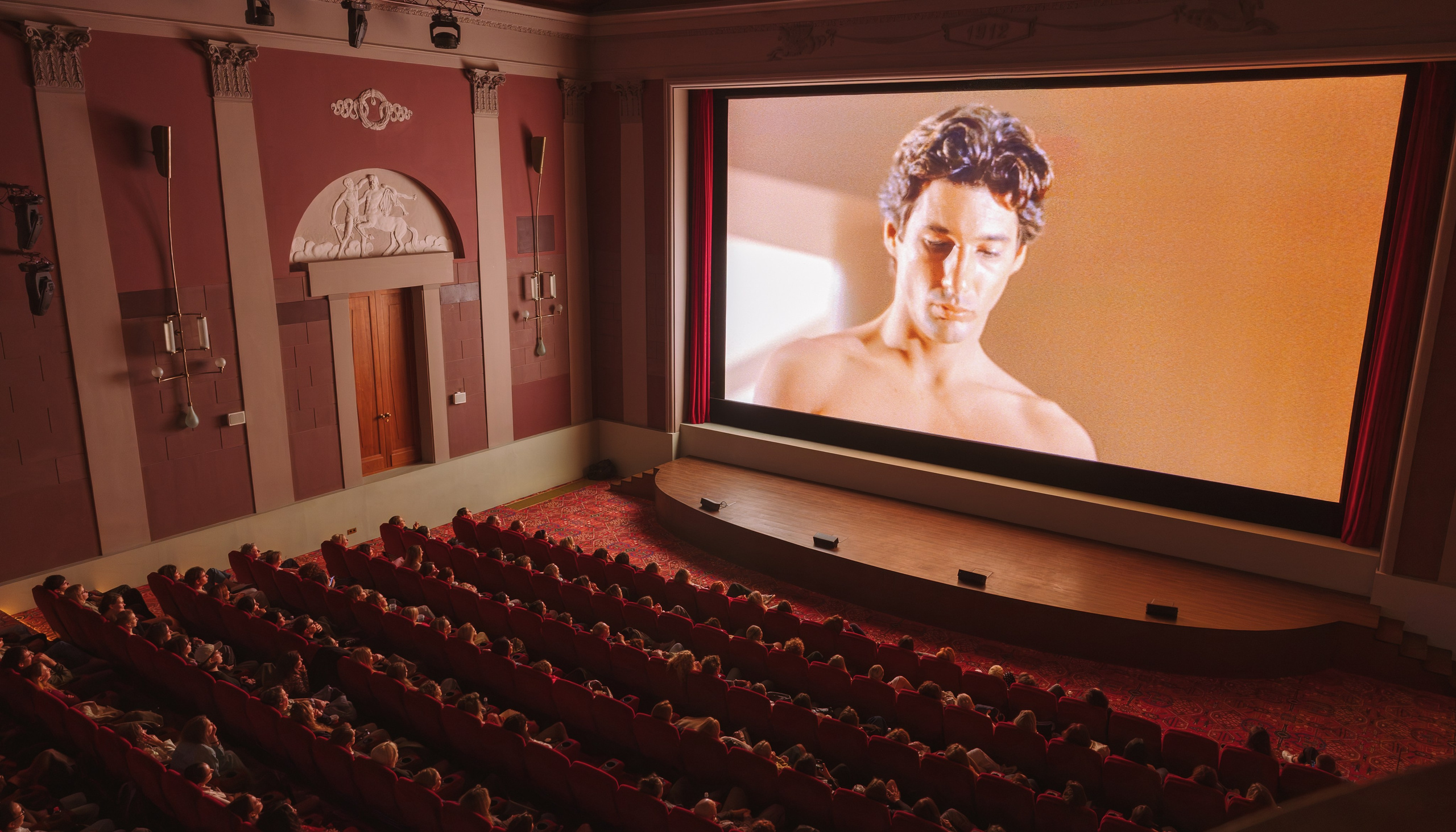 Beatfilmfestival «Сделано в Милане» в кинотеатре художественный. Portrait and event photographer in Moscow
