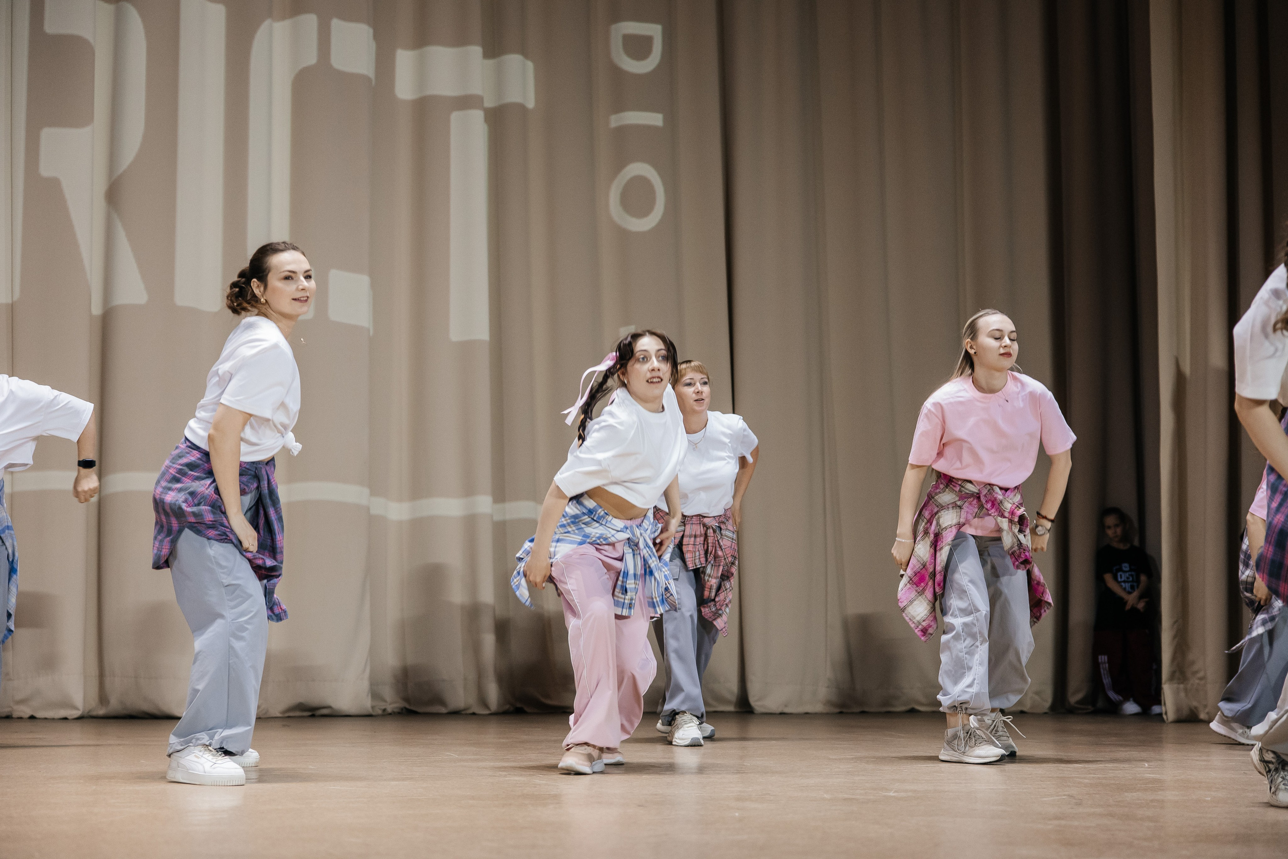 Дистрикт. Отчетный концерт. Свадебный и Семейный фотограф г. Ижевск Гульназ Солдатова. Гульназ фото