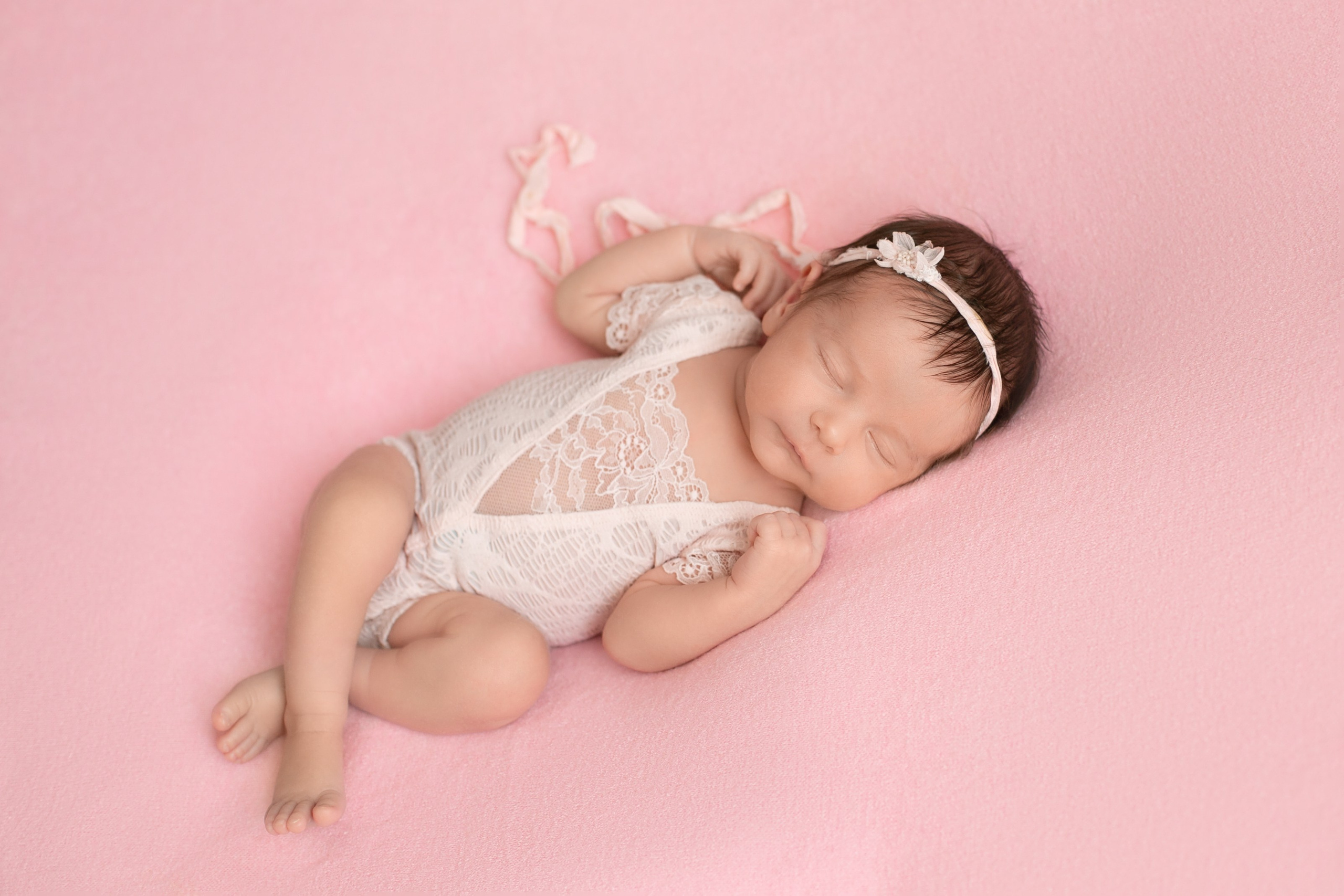 PH @blossombabyru. Retoucher Aleksmokh