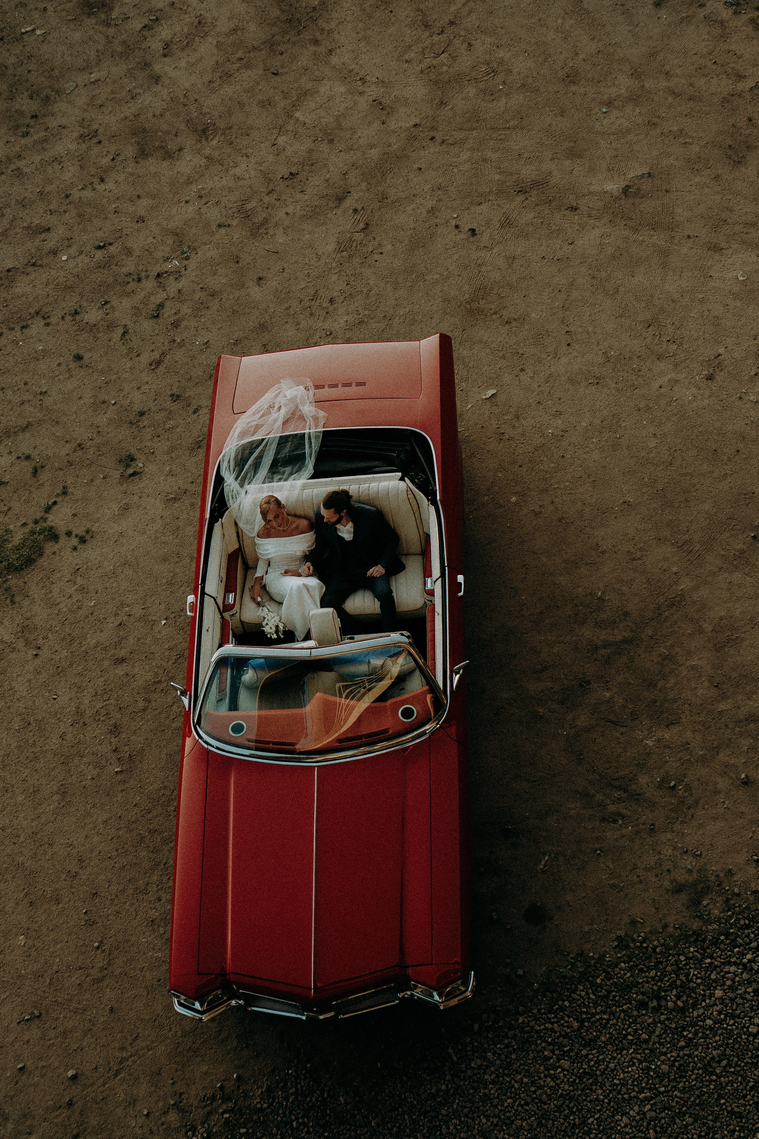 СВАДЕБНАЯ СЬЕМКА ВОЗЛЕ МСОТА БЕТАНКУРА НА КАБРИОЛЕТЕ. Профессиональный фотограф, Санкт-Петербург — Виктория Богомолова