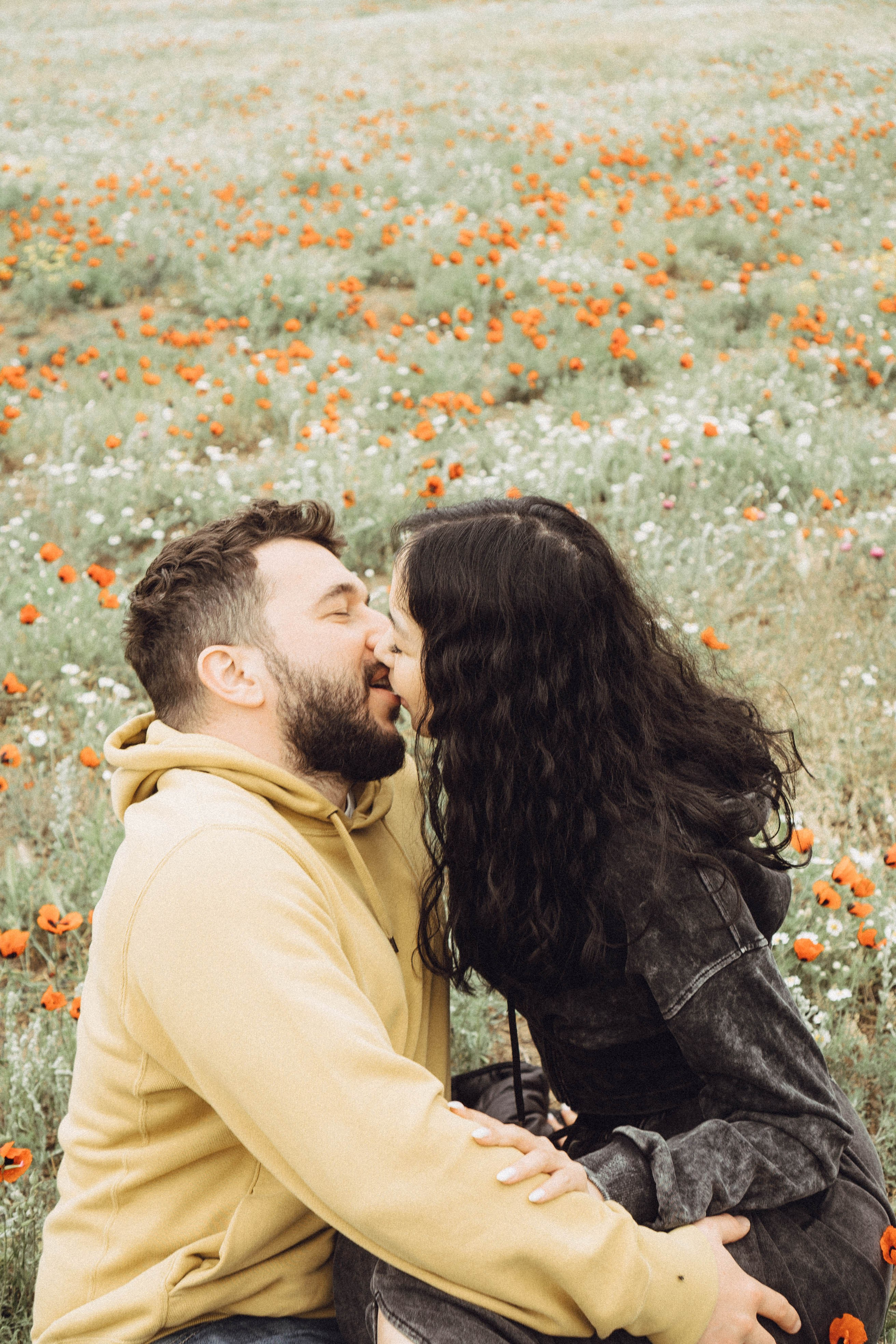 Любовь в маковом поле. Профессиональный фотограф, Санкт-Петербург — Виктория Богомолова