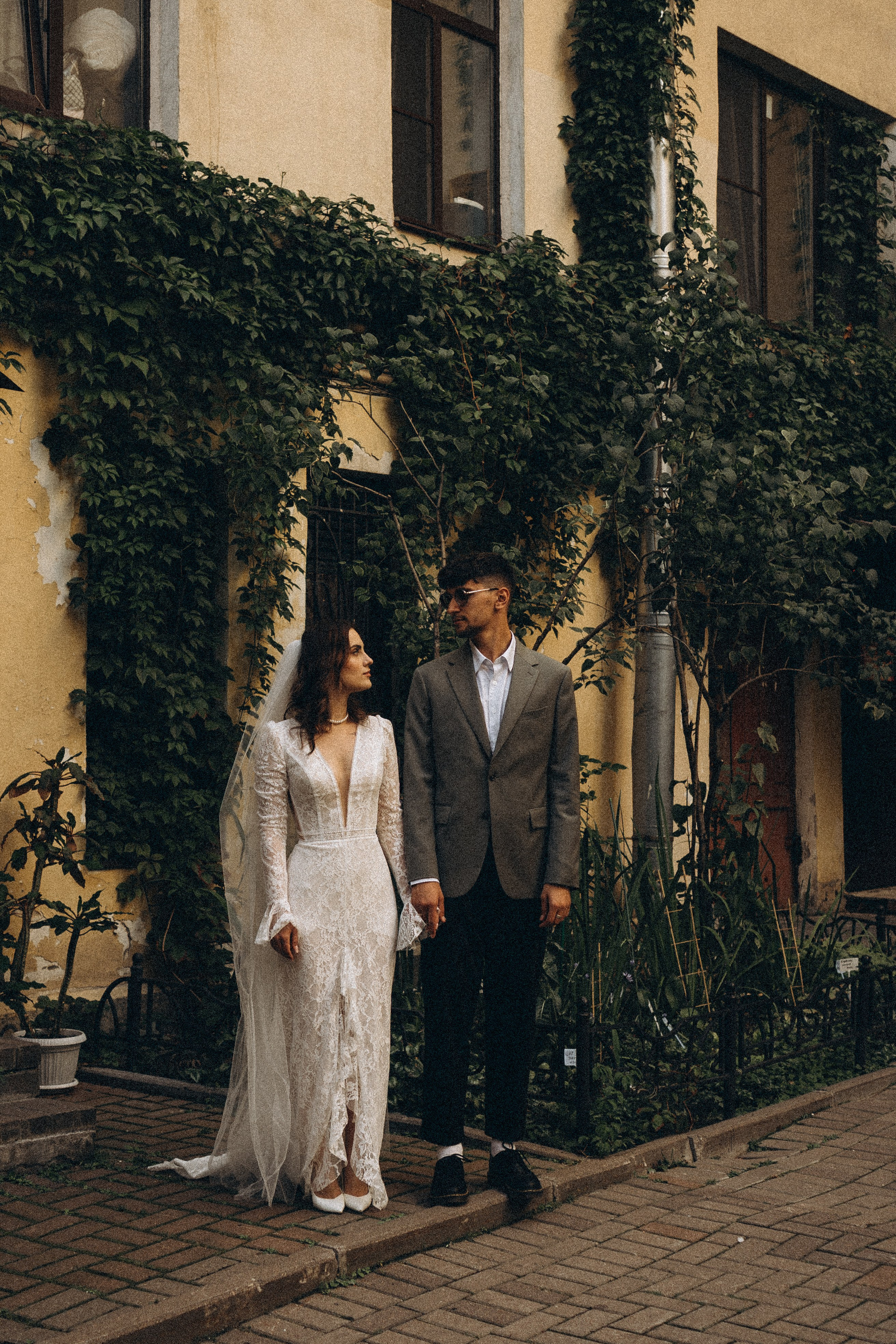 СВАДЕБНАЯ ПРОГУЛКА ВОЗЕ ИСАИКЕВСКОГО СОБОРА АСТОРИИ И ЗАКОНОДАЛЕТНОГО СОБРАНИЯ. Профессиональный фотограф, Санкт-Петербург — Виктория Богомолова