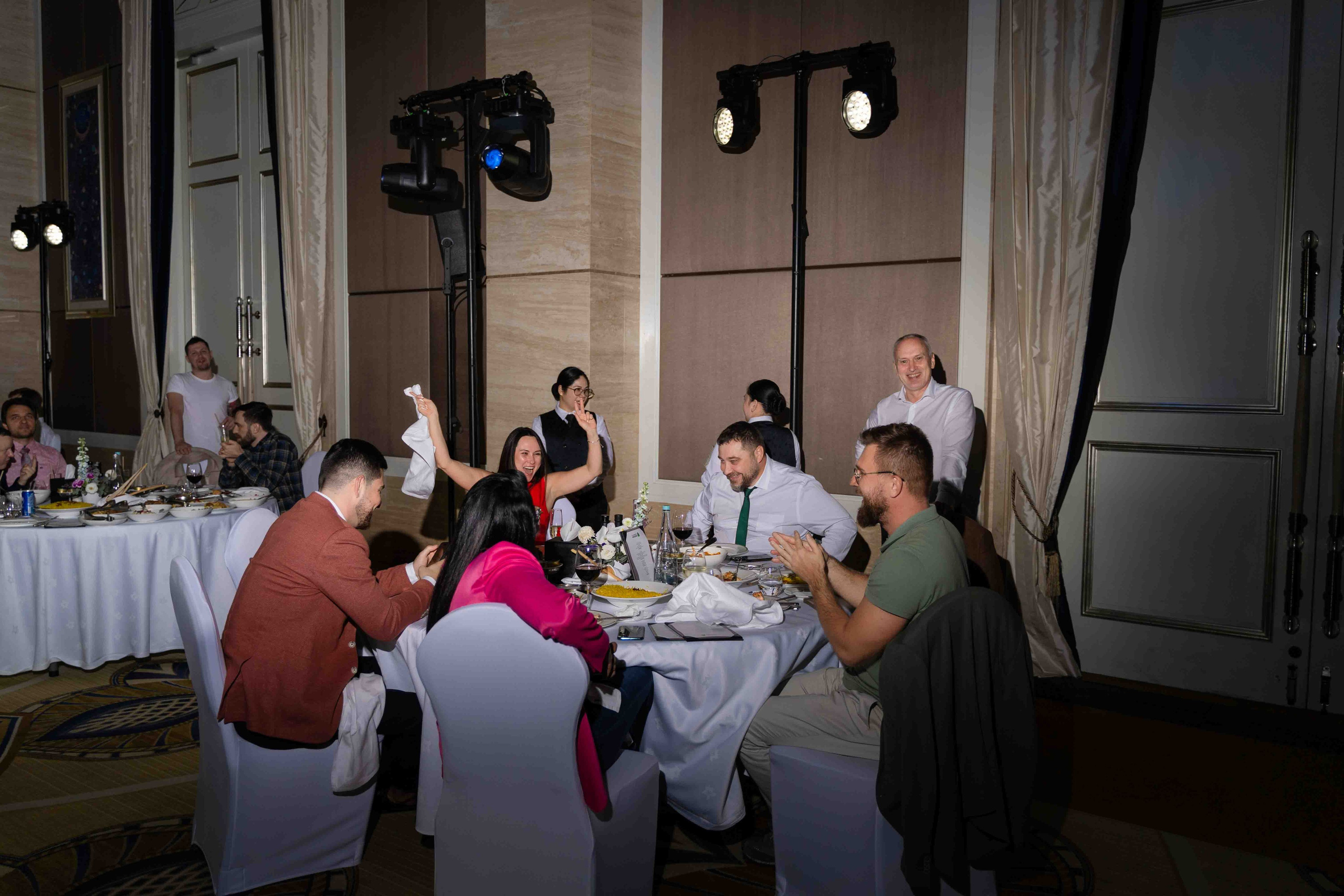 Новогодний корпоратив freedom management в St.Regis Abu Dhabi. Фотограф и видеограф в Москве и Абу Даби Мария Кулагина