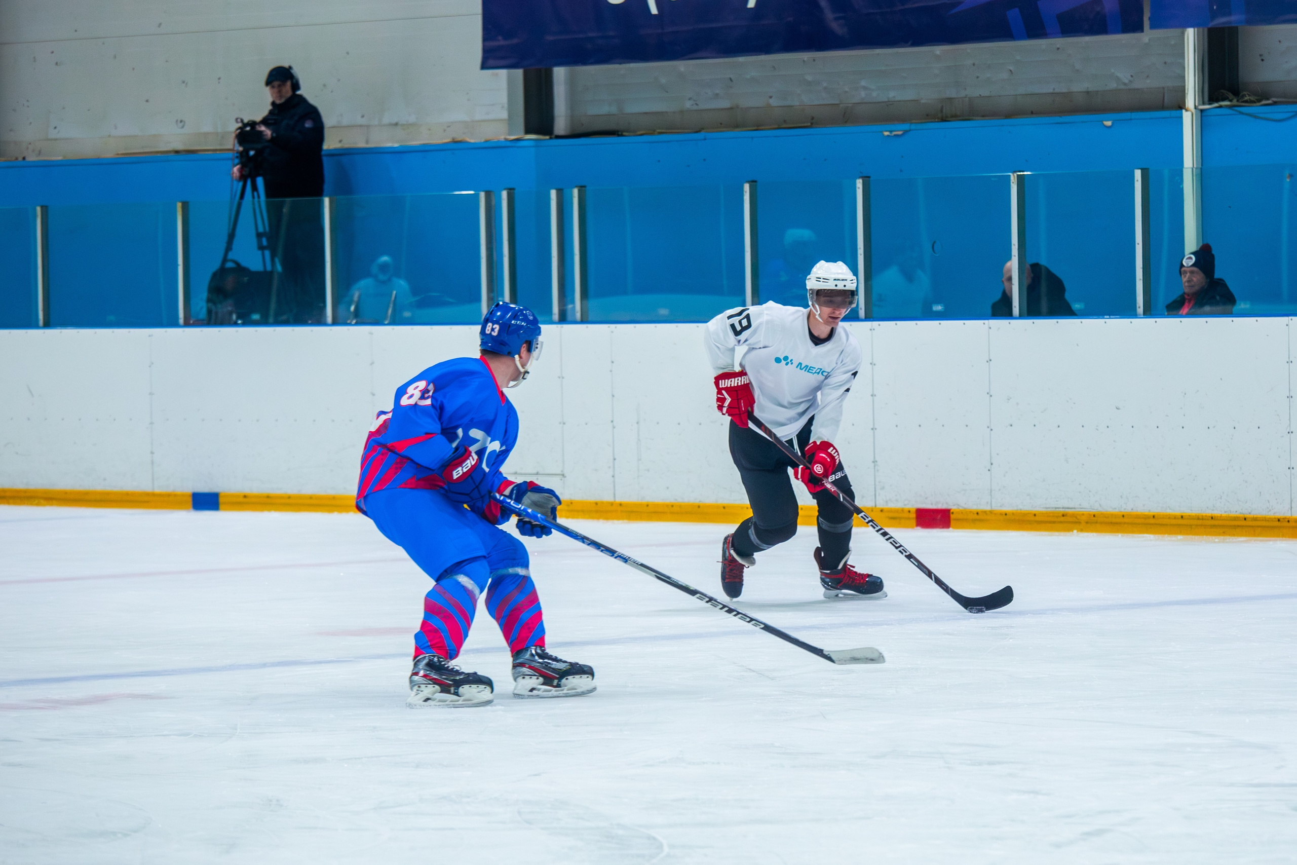 Чемпионат по хоккею. Репортажный, семейный, свадебный, портретный фотограф