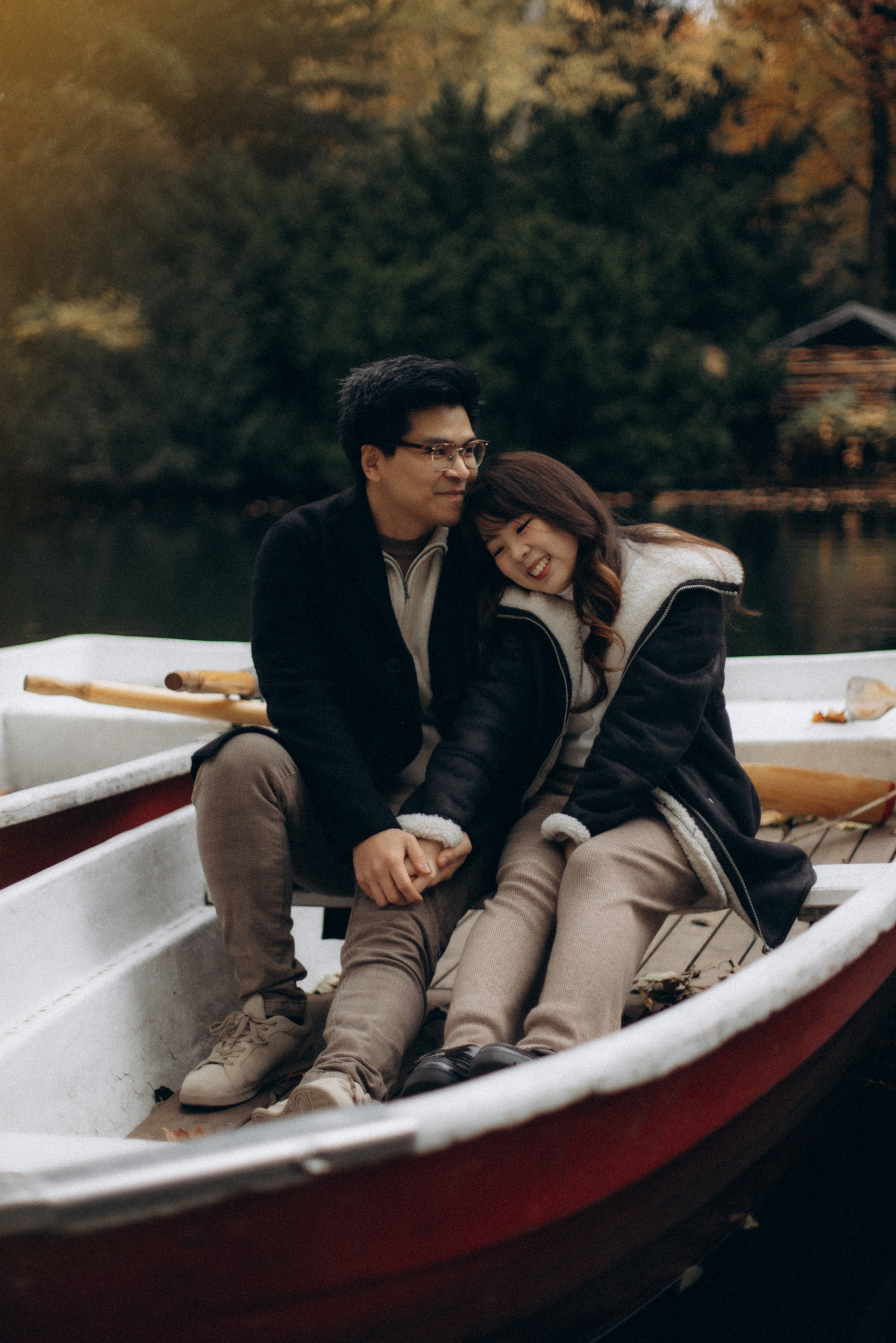 Love story in Tiergarten, Berlin. Hochzeitsfotograf in Potsdam — Alister Licht