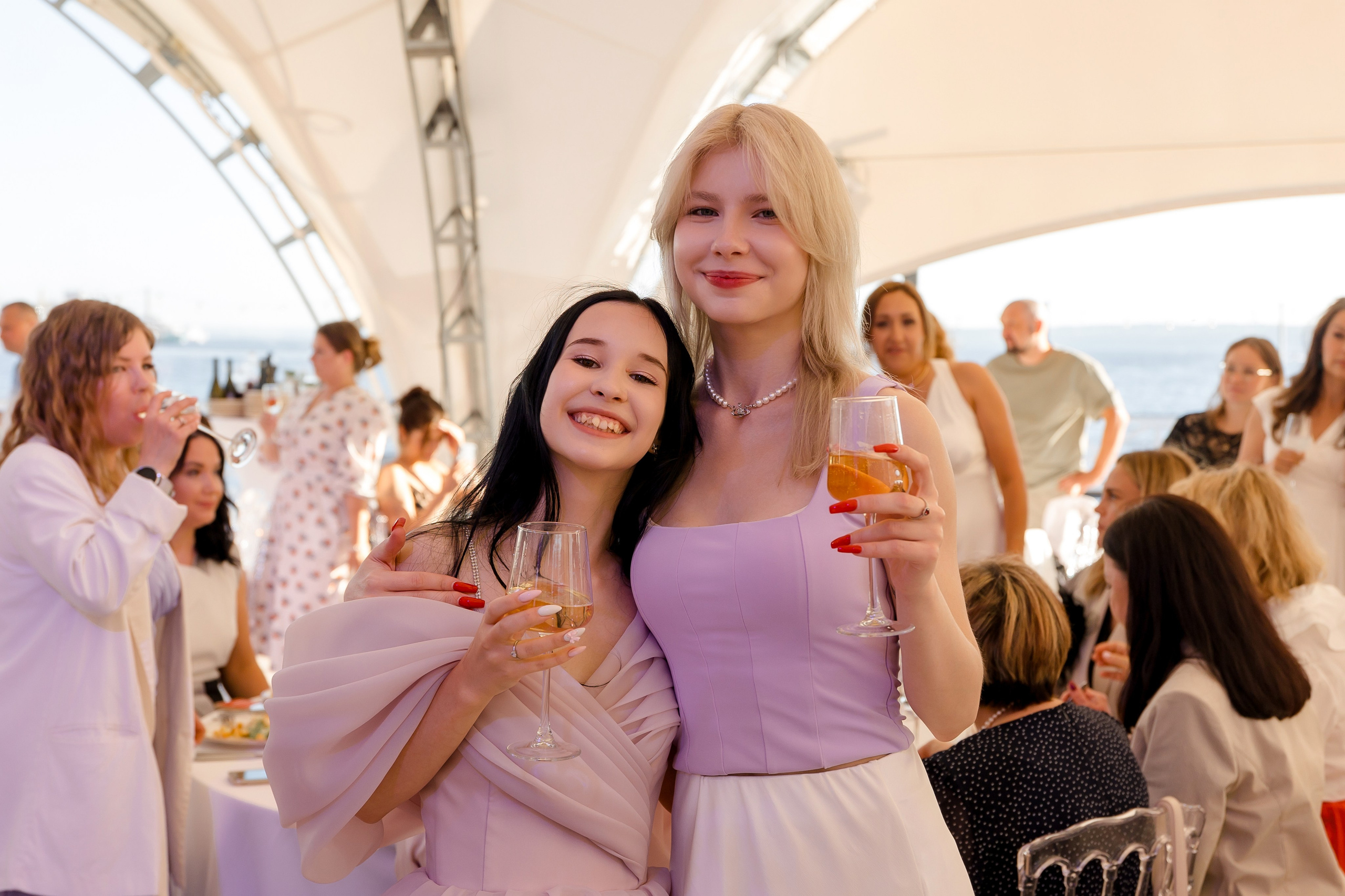 Выпускной Gimnaziya 52. Свадебный и семейный фотограф Динар Гильмутдинов