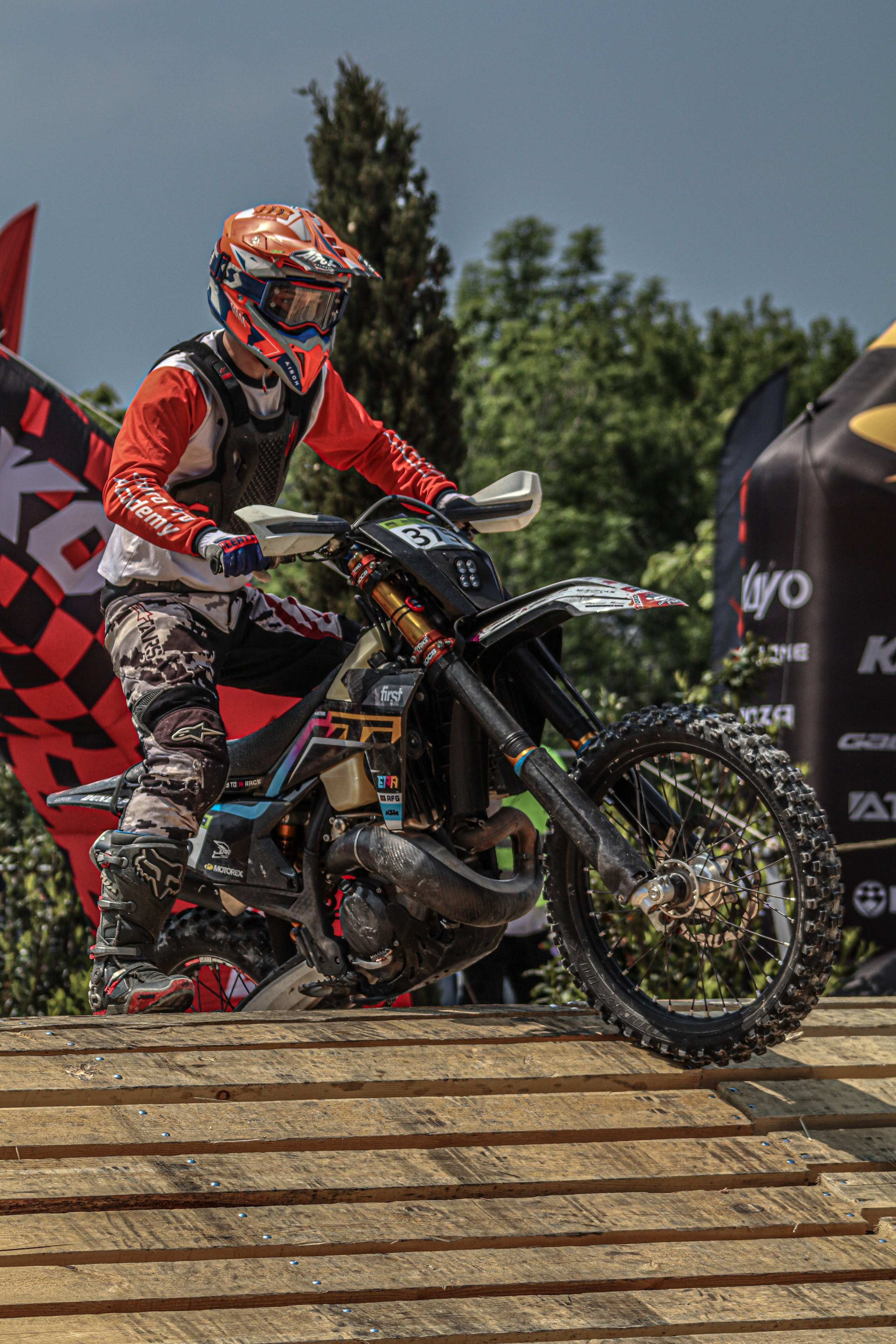 Enduro. Ivaladimirovna1995.wfolio.pro