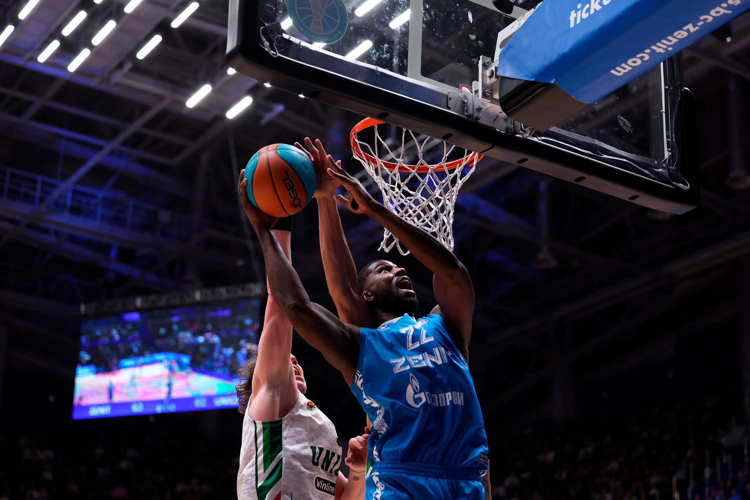 БК Зенит — БК Уникс 13.02.2025. Спортивный и репортажный фотограф Антон Тереханов