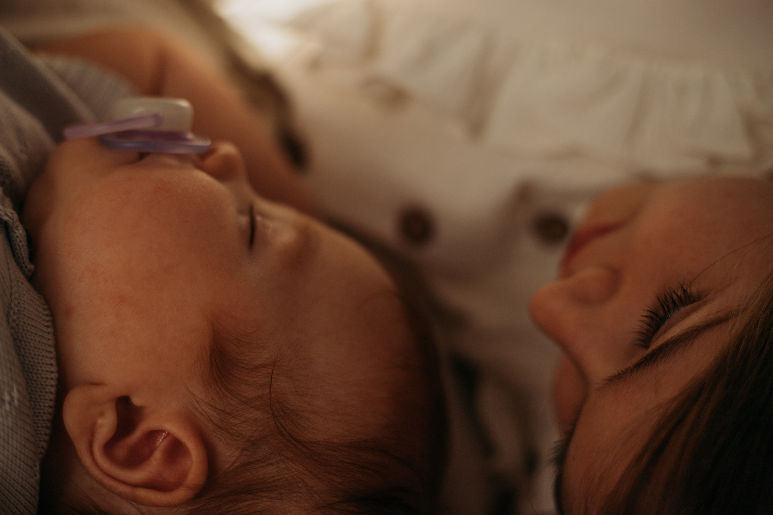 Домашняя съемка семьи Ксении. Венера Гайн. Репортажный фотограф  Тюмень. Обучение фотографии с 0