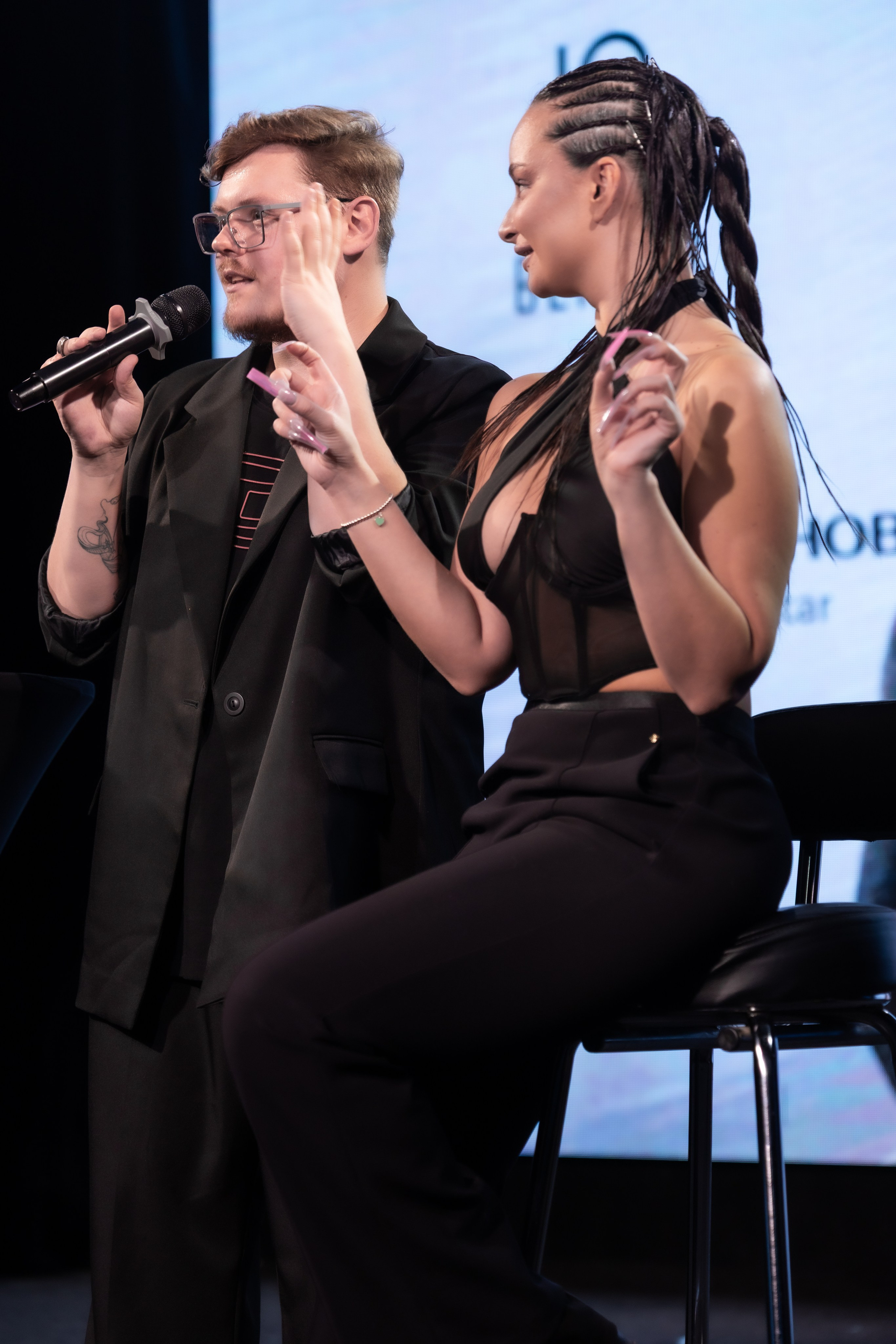 Мастер-класс по макияжу на Модной волне от Ивана Смирнова, звездного визажиста. Студия фото, видеографии и мультимедийного дизайна в Москве Multi Frame Studio