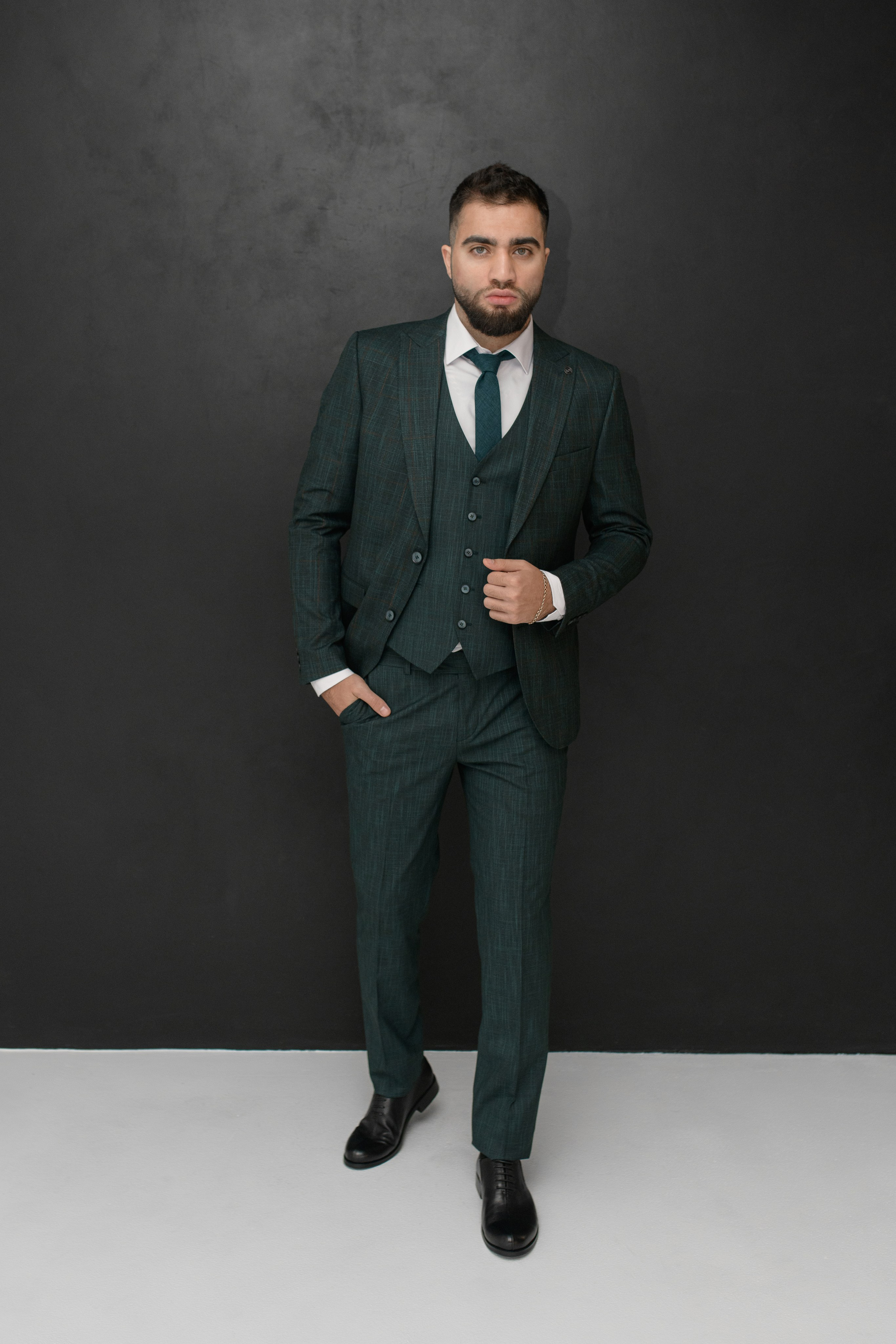 Контент-съёмка для бренда мужских костюмов «KAVALER». Свадебный фотограф Екатеринбург/Челябинск — Любовь Волохова