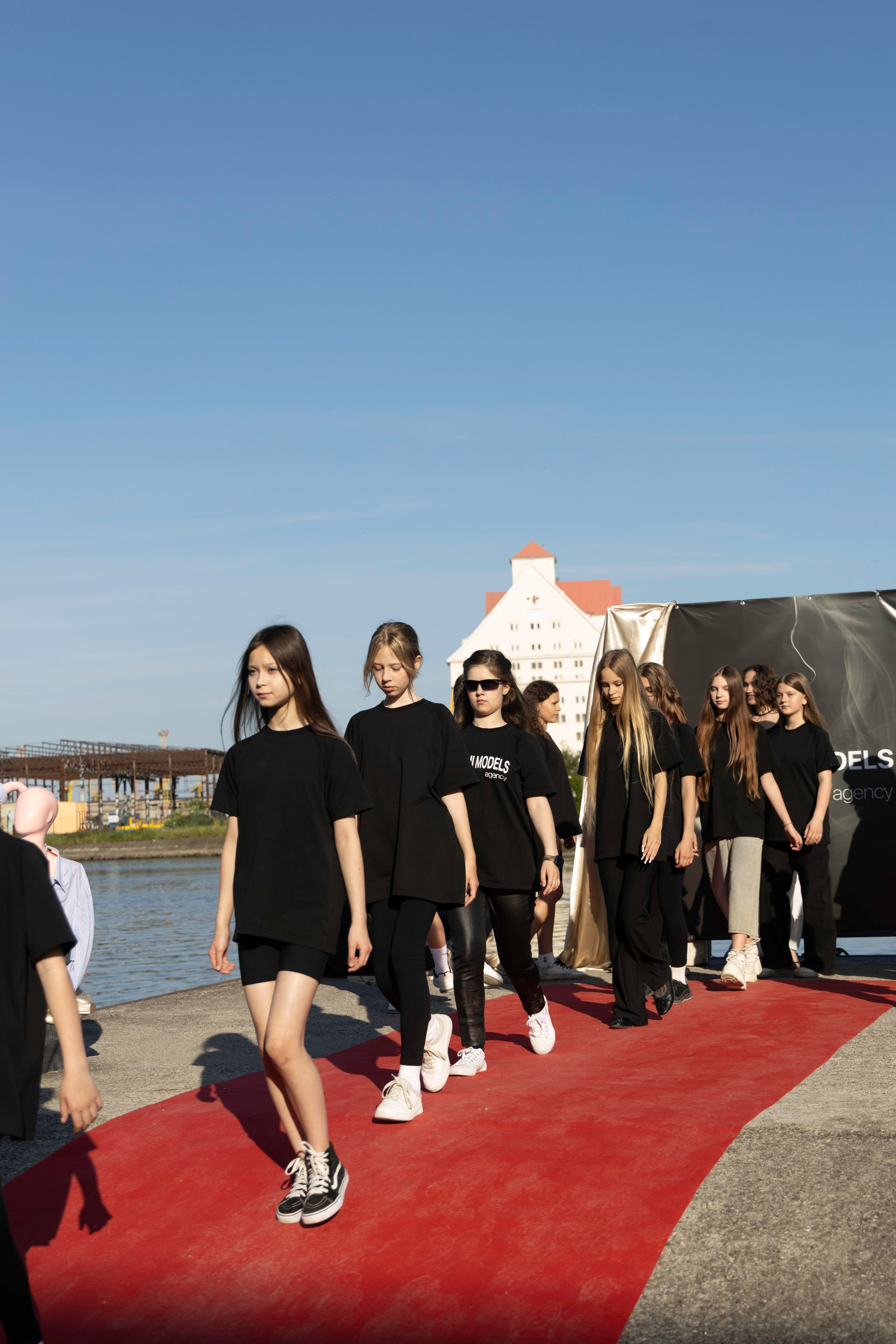 Открытие «FISUN | MIRAM Brand». Olya Posnimay