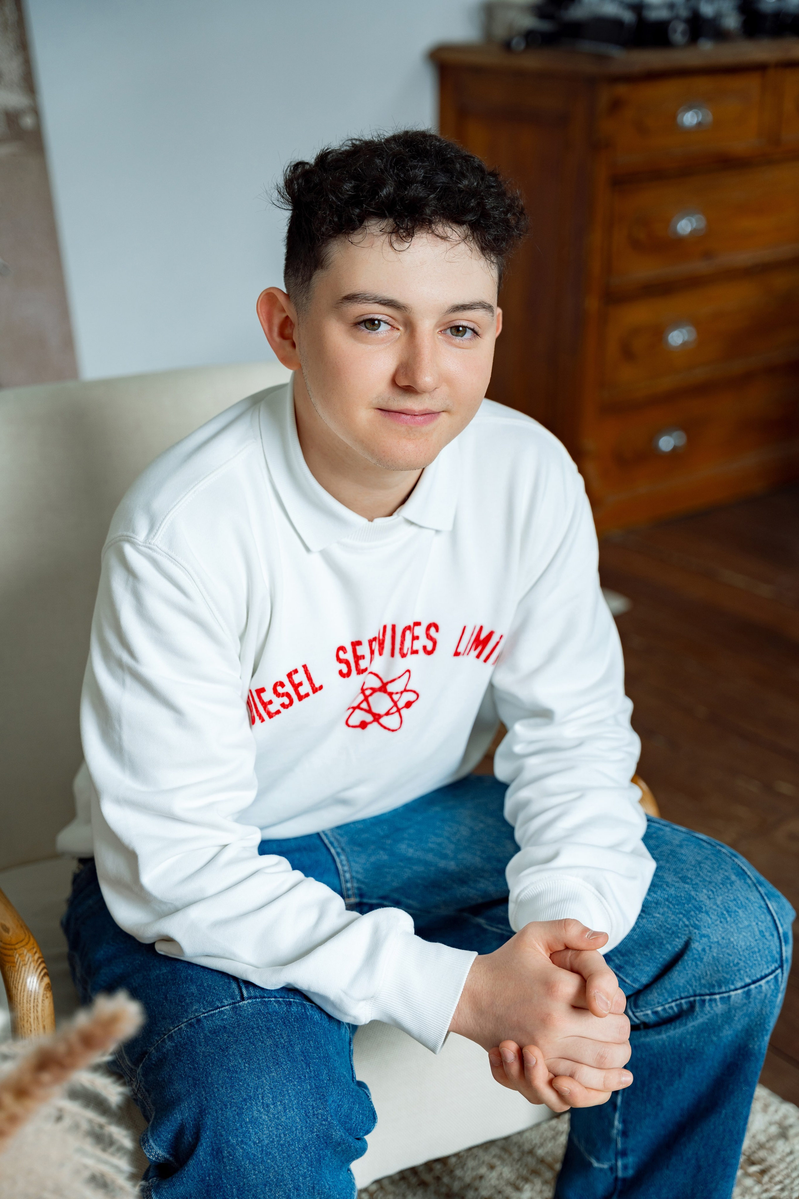 Съёмка для 11А в студии и у школы. Репотражный и семейный фотограф в Москве Герлинг Радмила