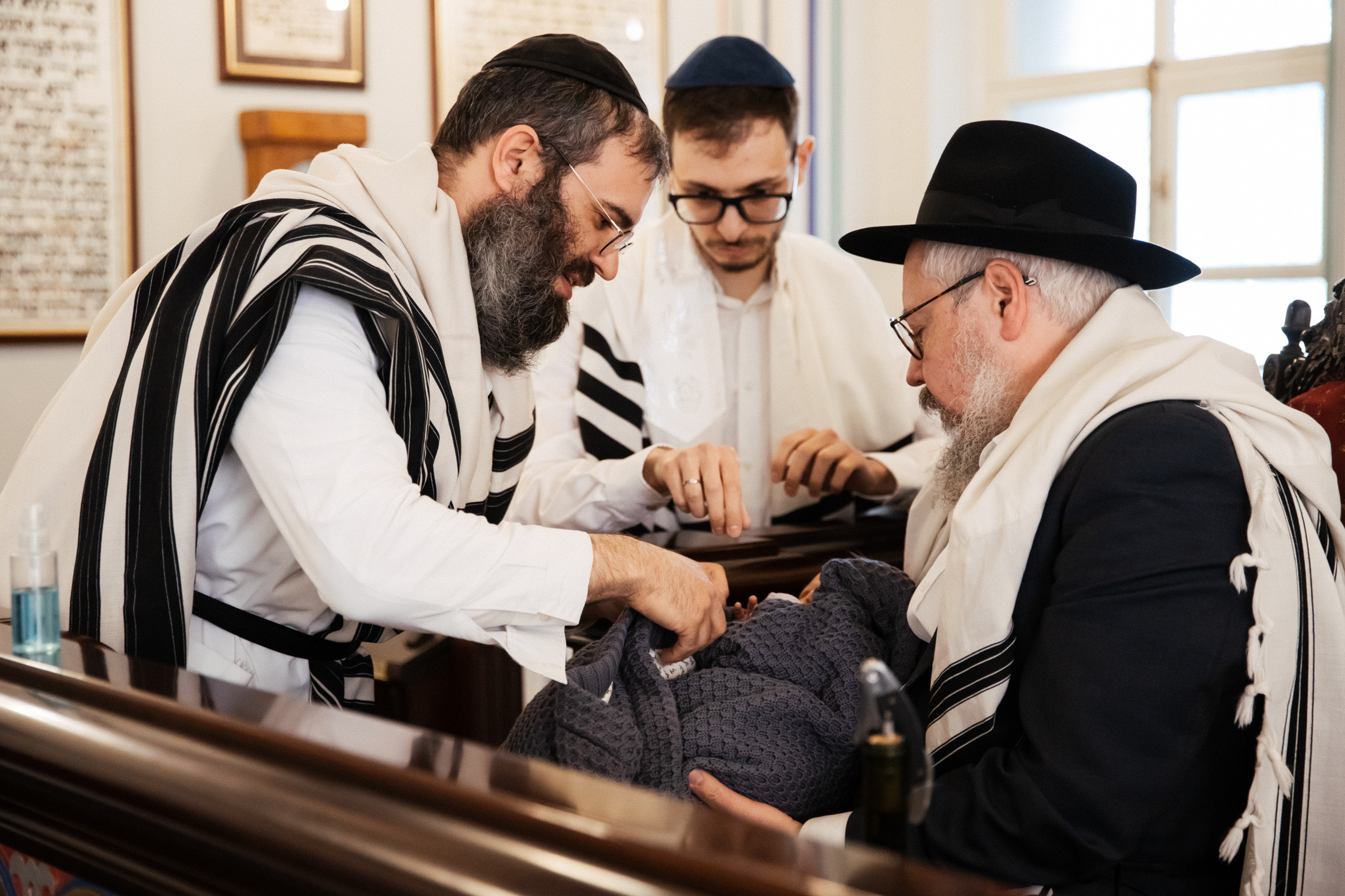 Brit Milah in Grand Choral Synagogue. Photographer Michael Alekseev