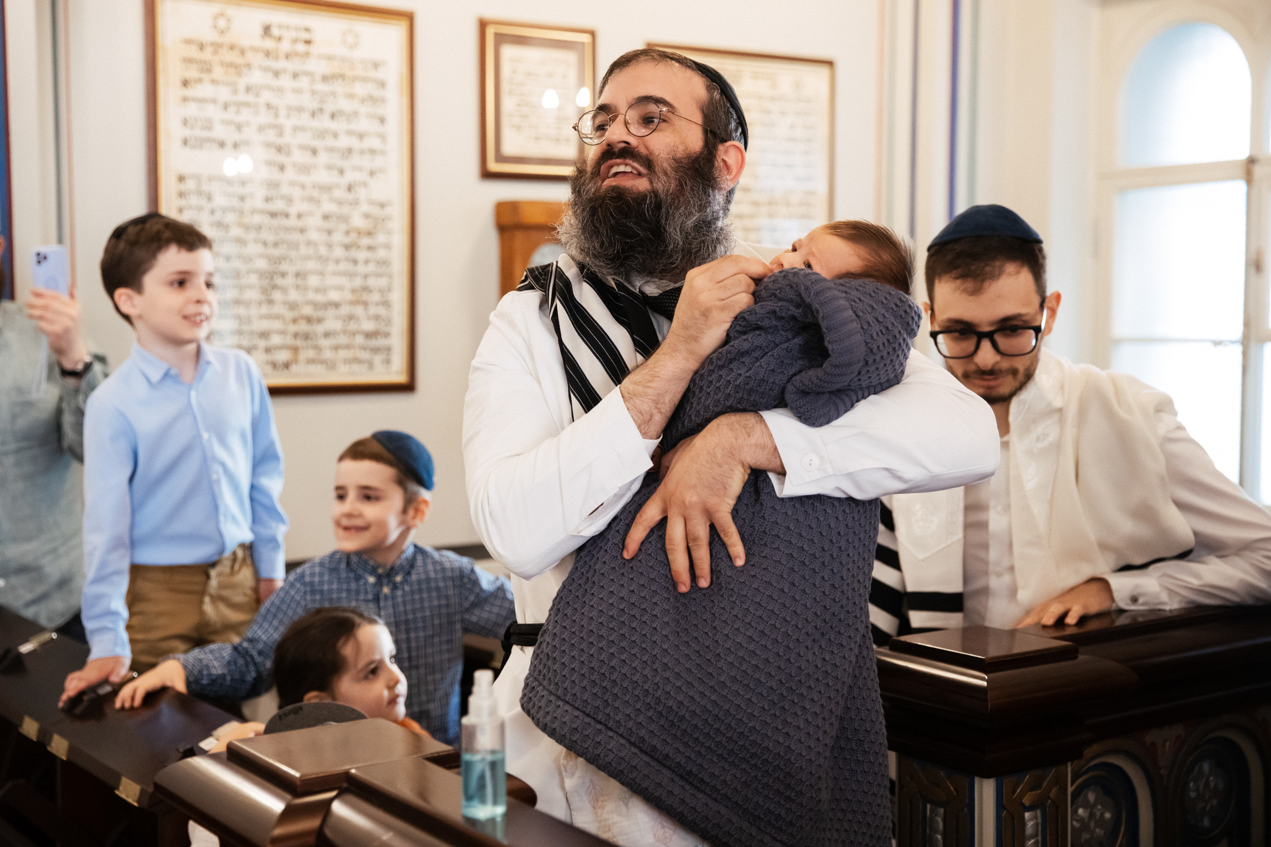 Brit Milah in Grand Choral Synagogue. Photographer Michael Alekseev