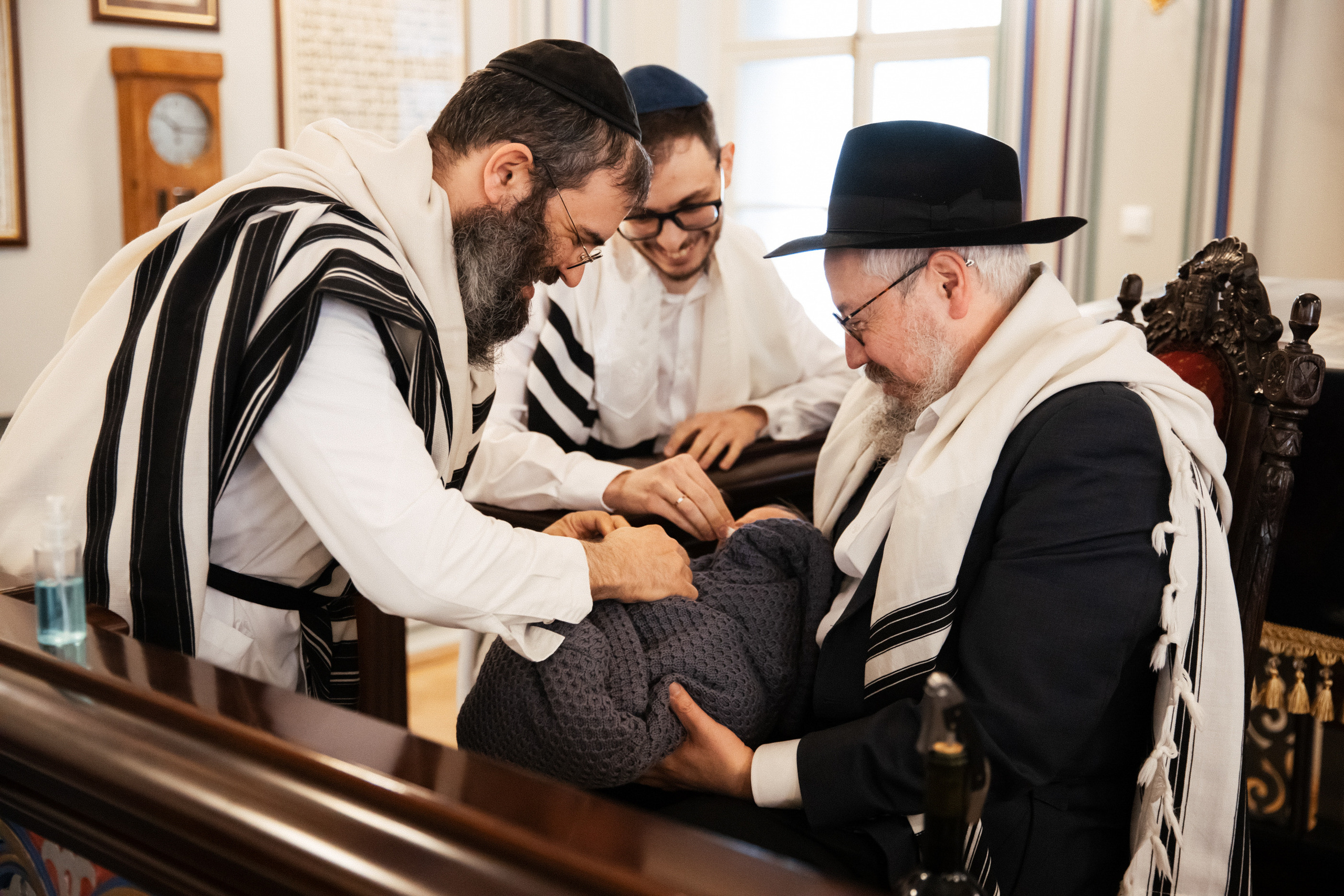 Brit Milah in Grand Choral Synagogue. Photographer Michael Alekseev