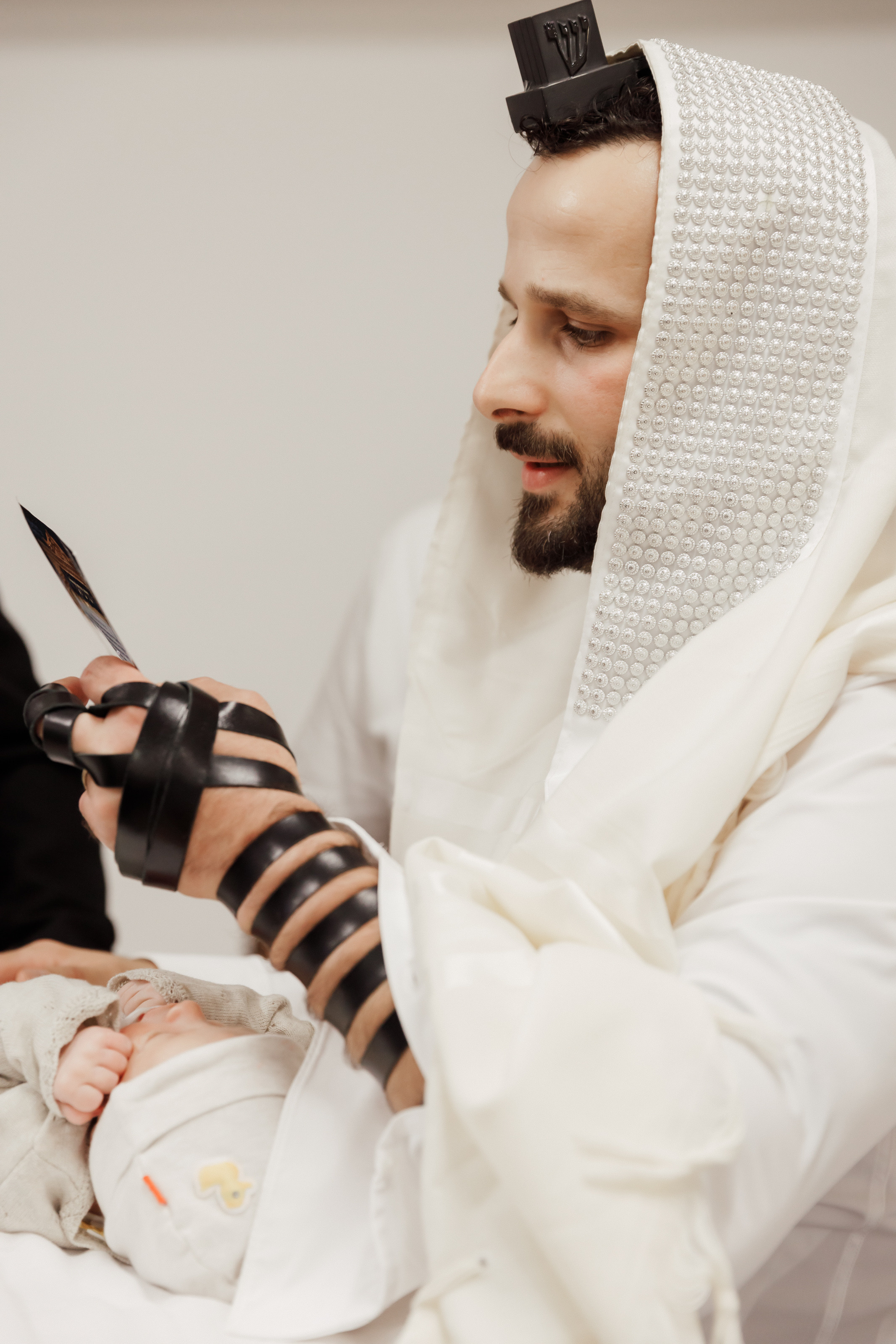 Brit Milah. Rishon LeZion. Photographer Michael Alekseev