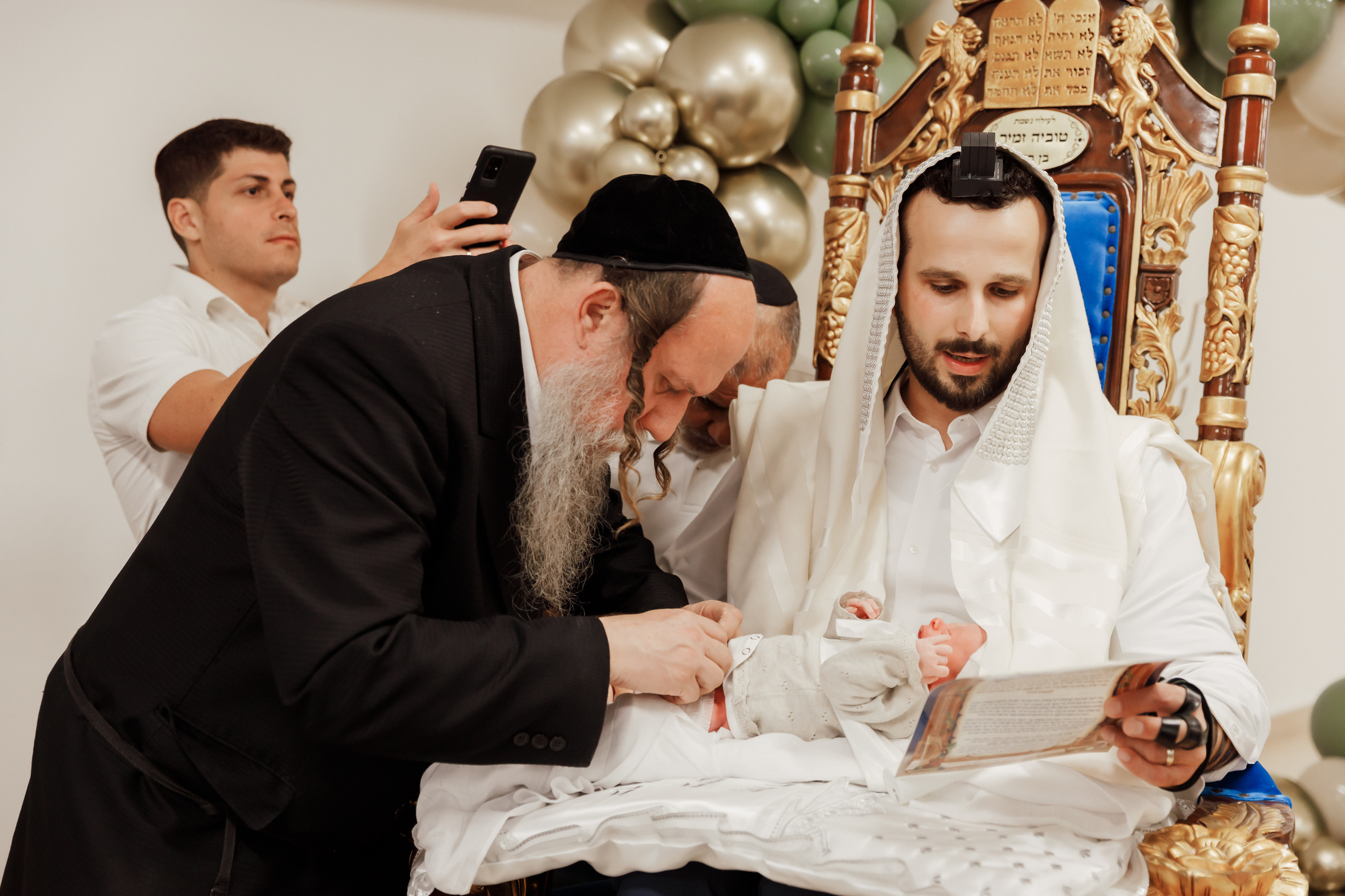 Brit Milah. Rishon LeZion. Photographer Michael Alekseev