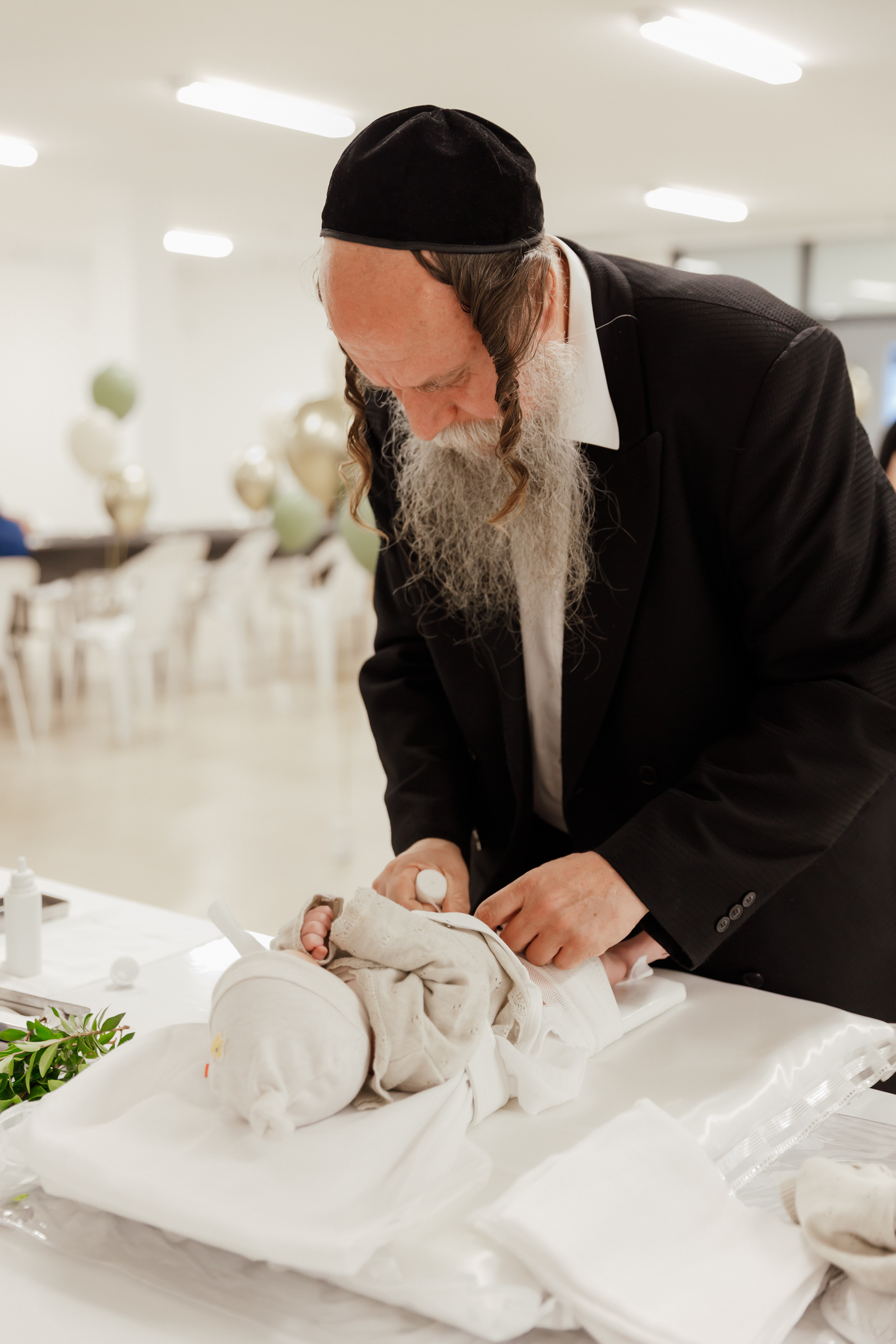 Brit Milah. Rishon LeZion. Photographer Michael Alekseev