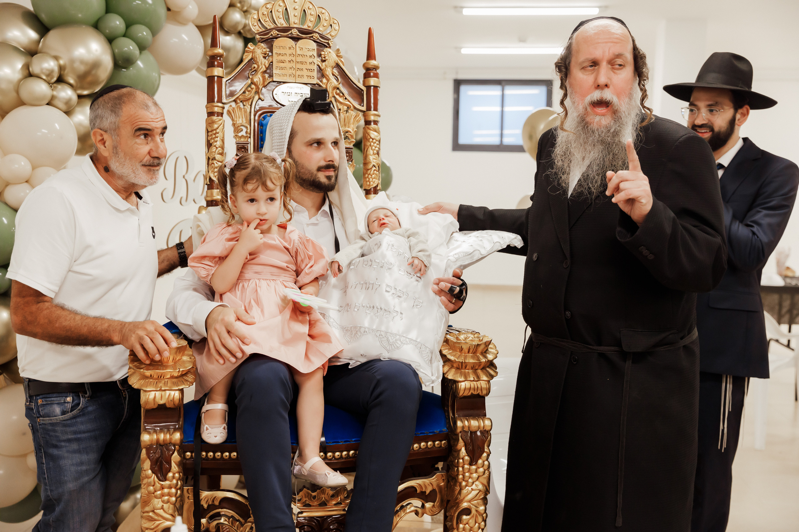 Brit Milah. Rishon LeZion. Photographer Michael Alekseev