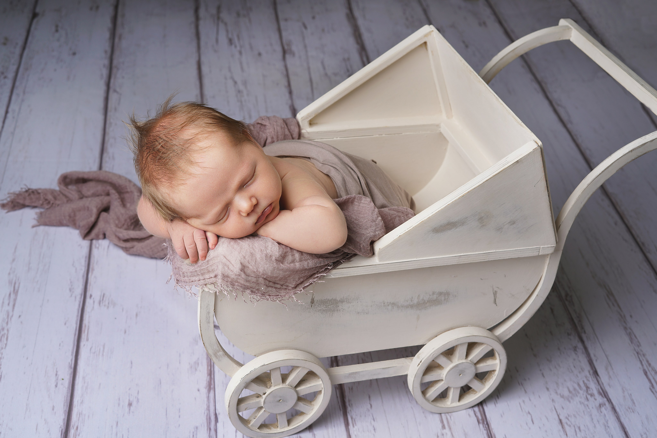 Новорожденные. Фотограф новорожденных Тюмень